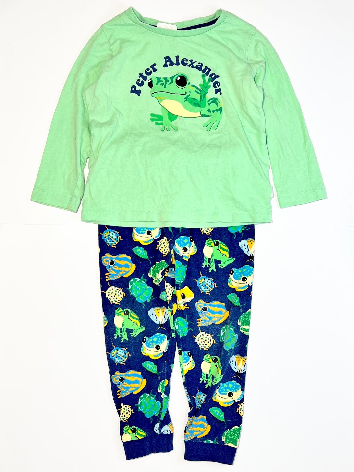Green frog pyjamas - Size 3