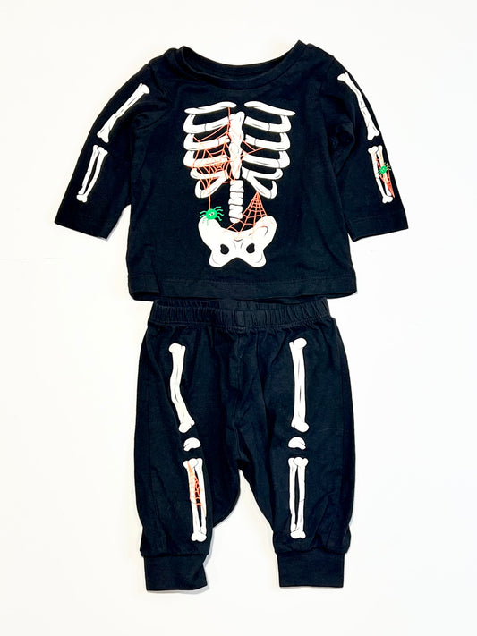 Skeleton pyjamas - Size 000