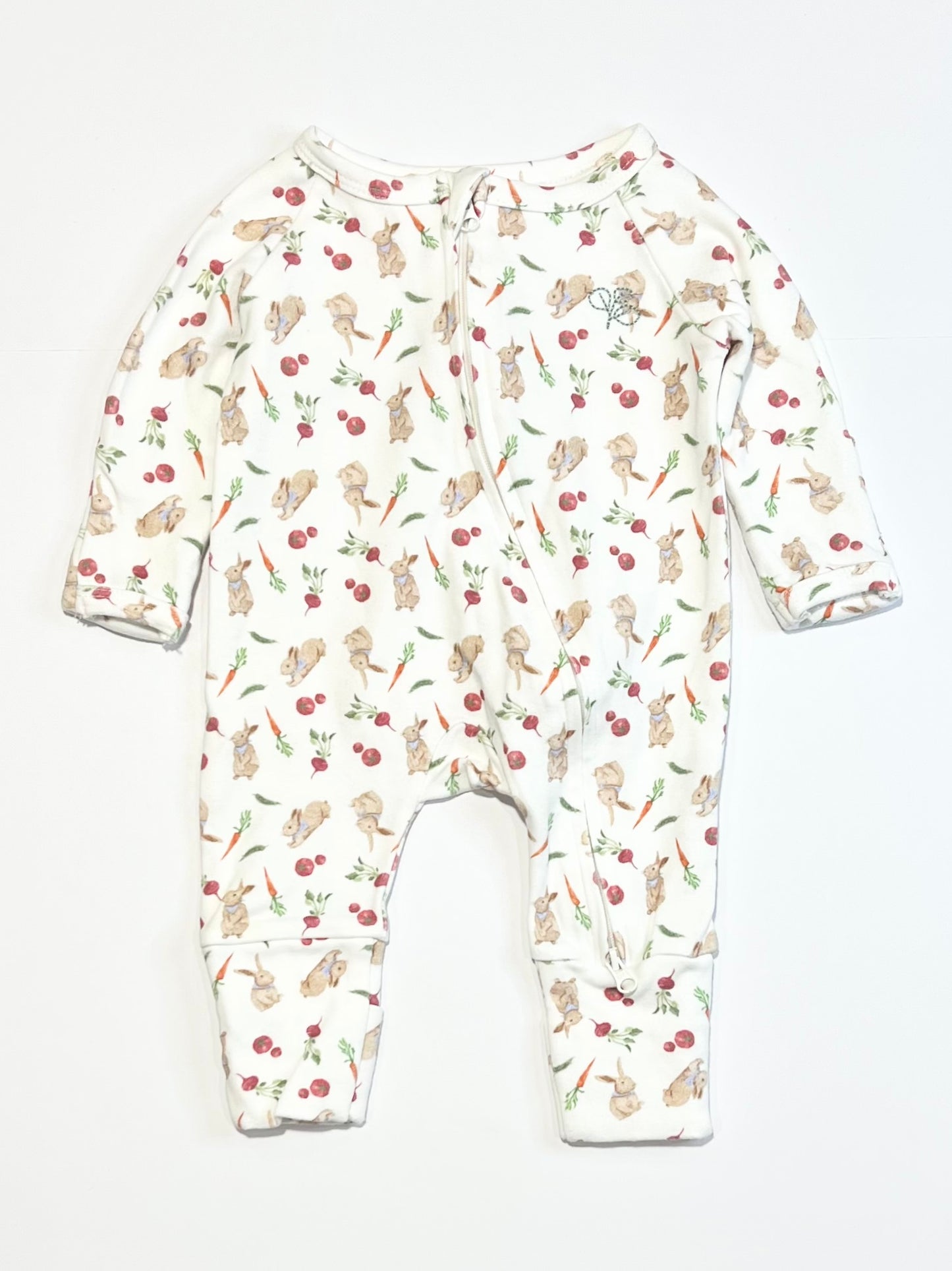 Bunnies and veggies zip onesie - Size 000