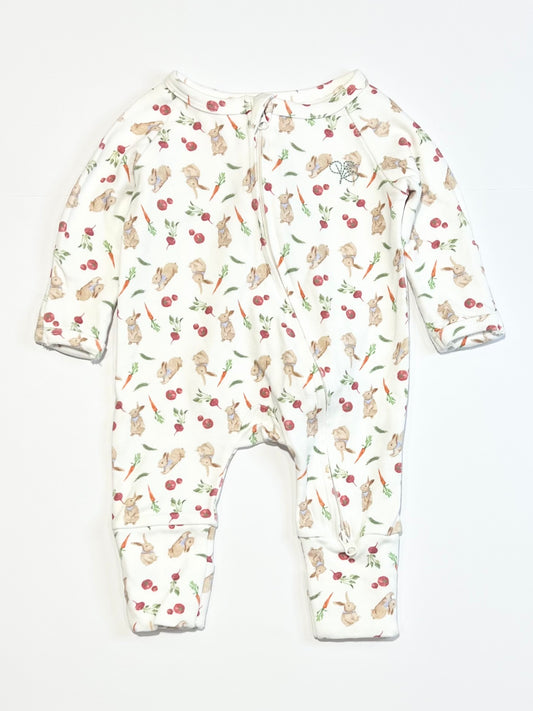 Bunnies and veggies zip onesie - Size 000