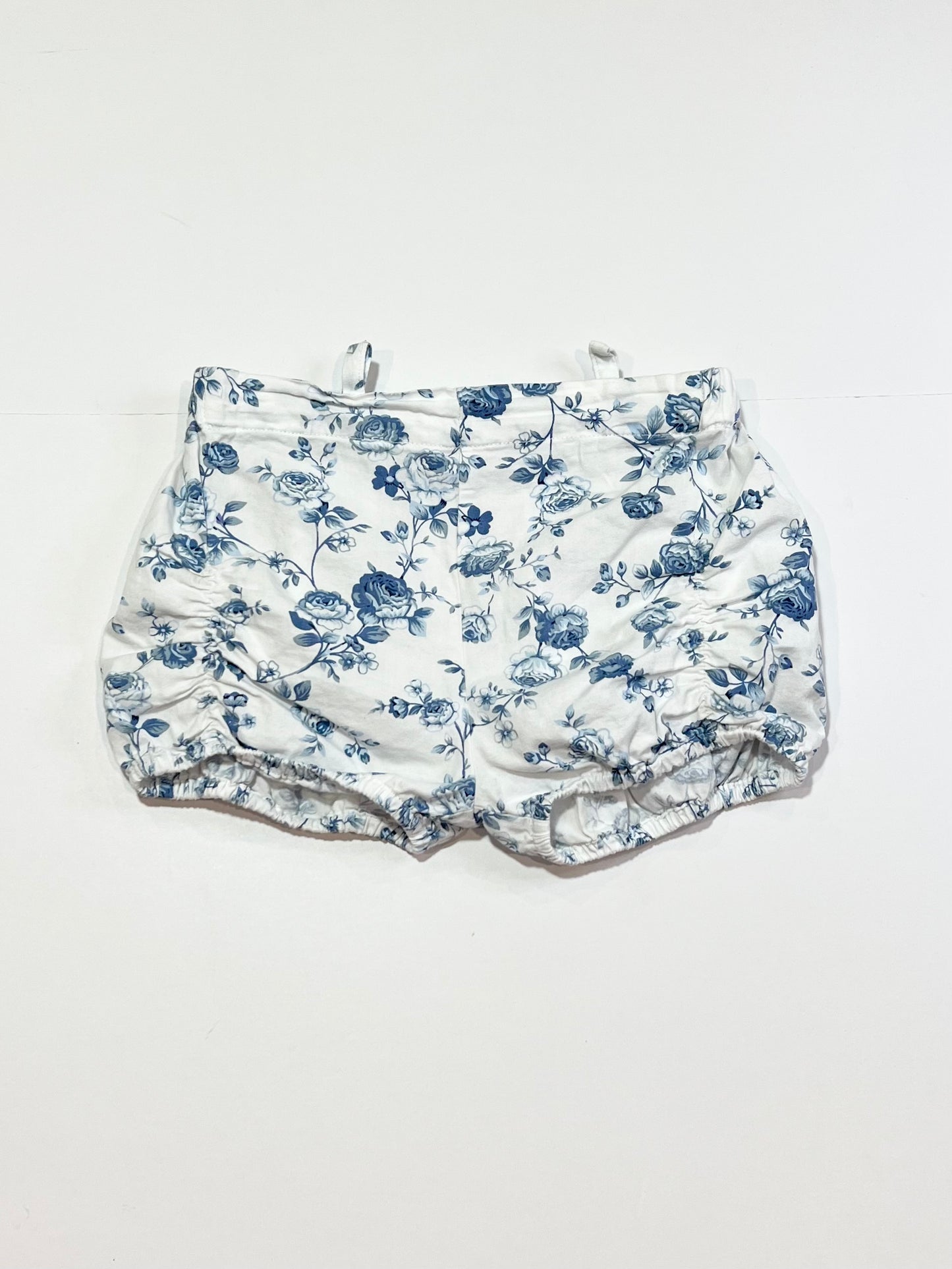 Floral shorts - Size 4