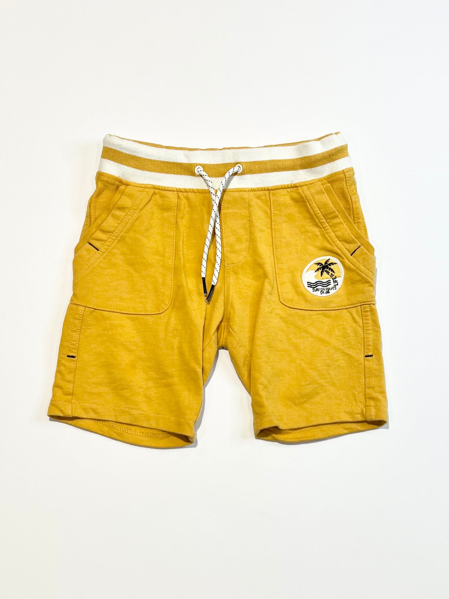 Yellow jersey shorts - Size 3