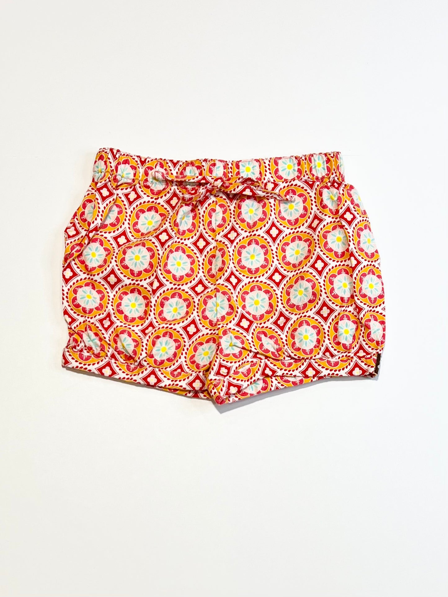 Patterned shorts - Size 2