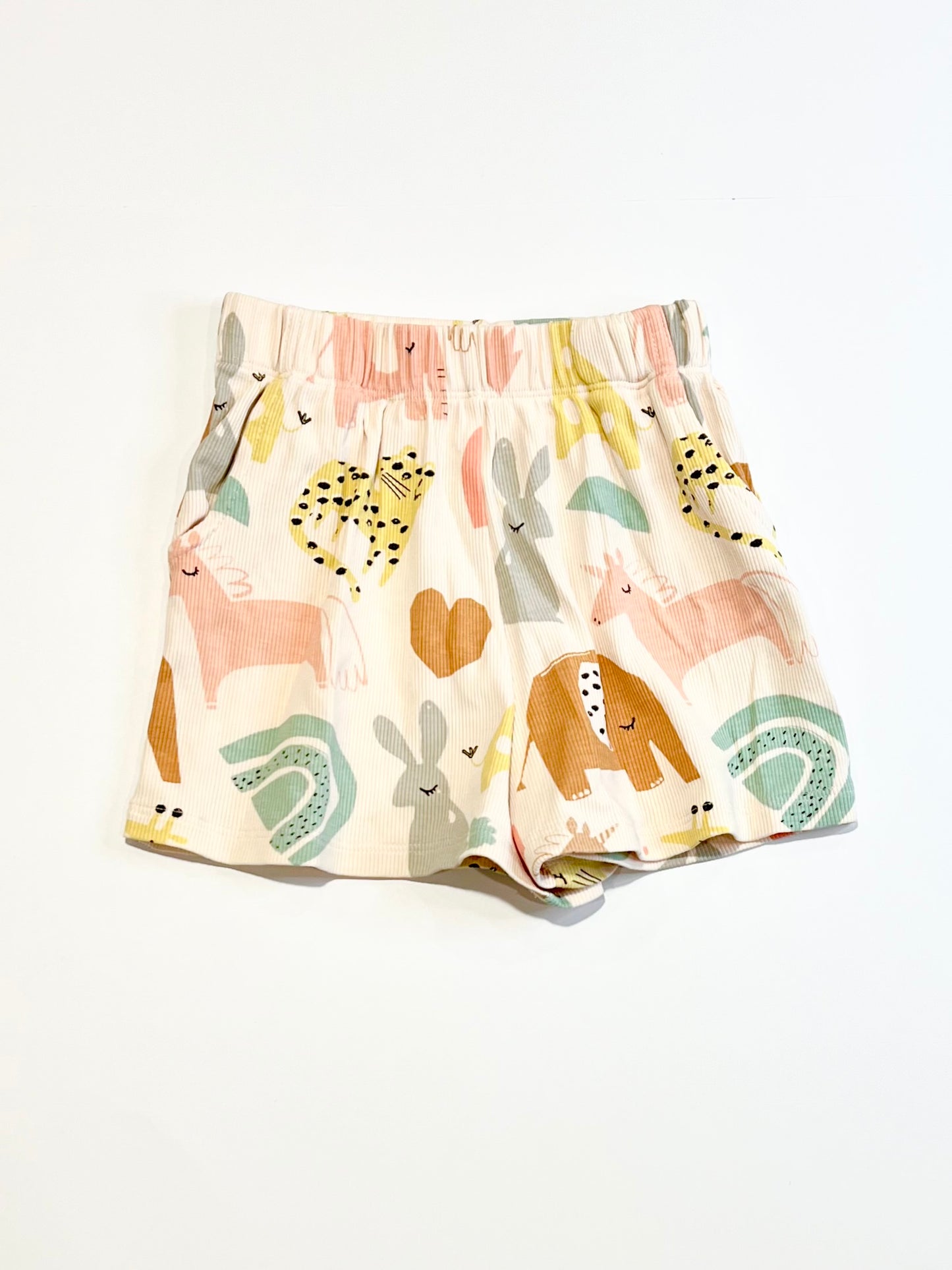 Ribbed animals shorts - Size 2