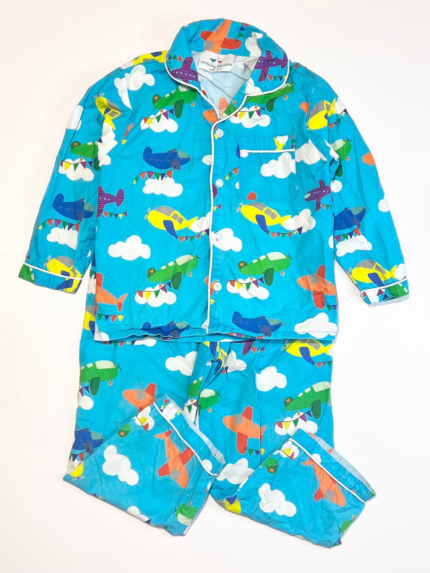 Cotton flying planes pyjamas - Size 4-5