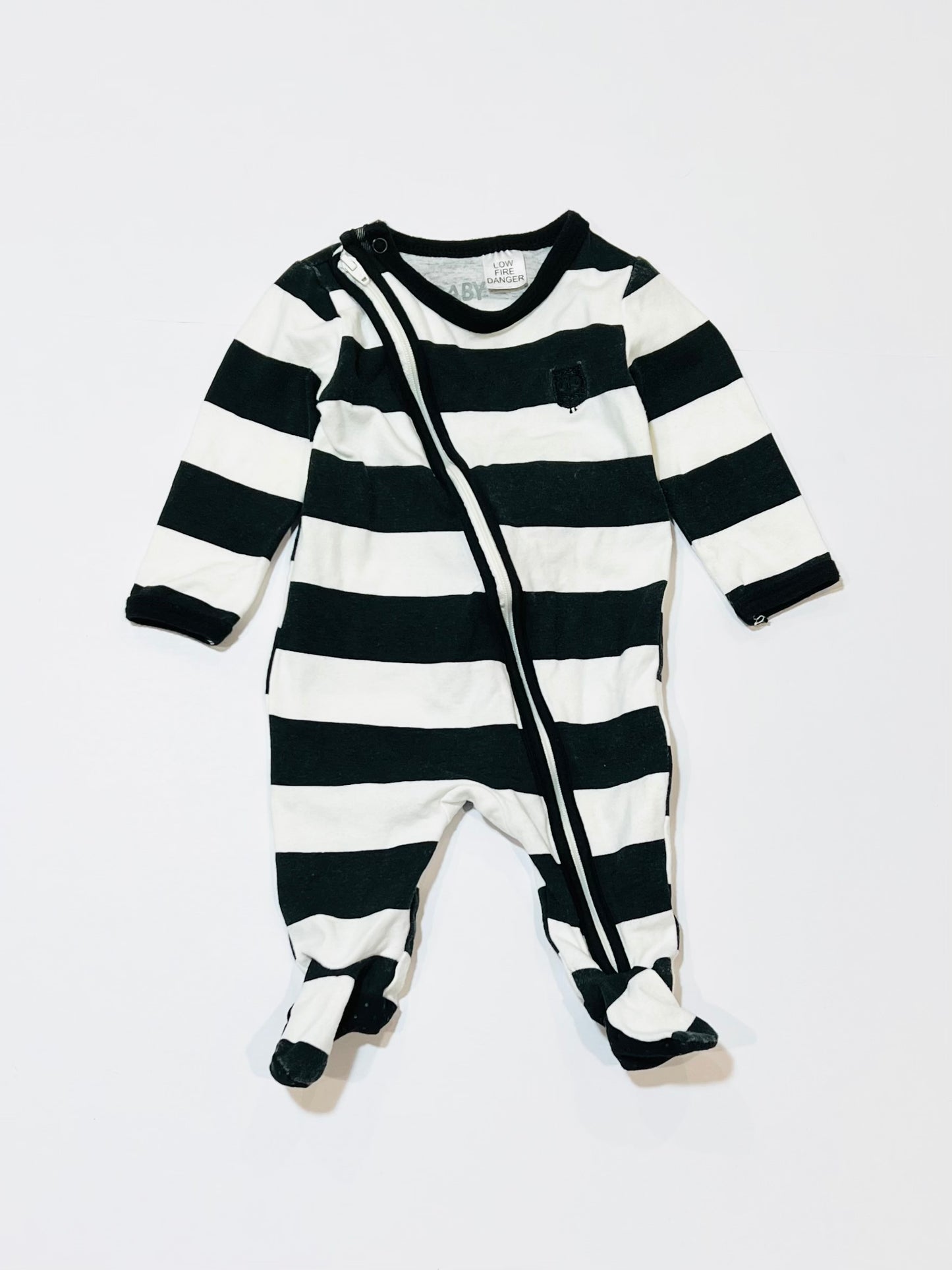 Striped zip onesie - Size 0000