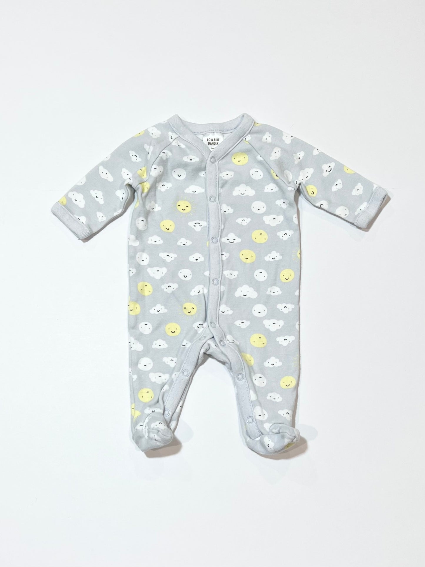 Grey clouds onesie - Size 0000