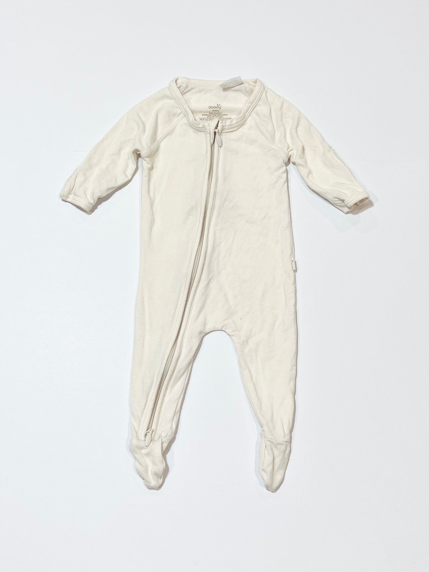 Bamboo zip onesie - Size 0000