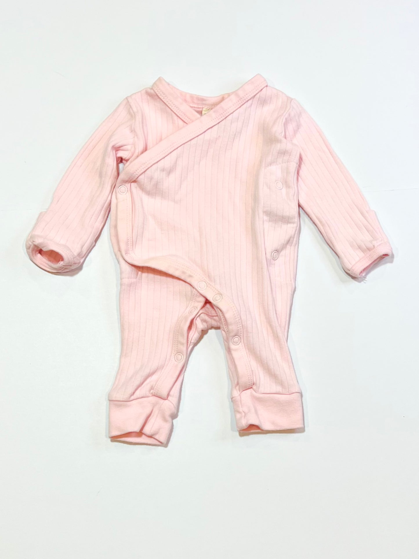 Pink ribbed onesie - Size 0000