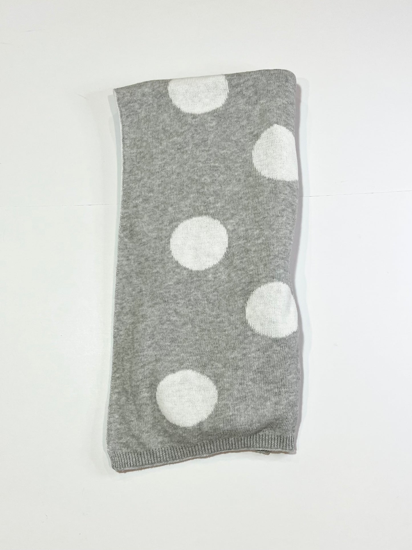 Grey spot pram blanket