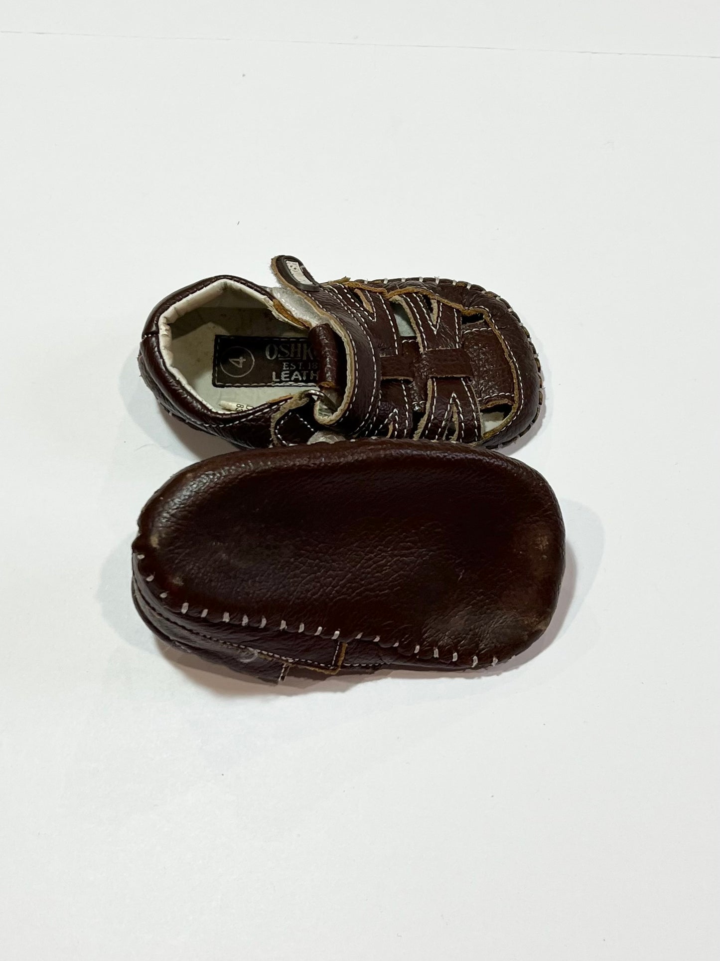 Soft leather shoes - Size 4