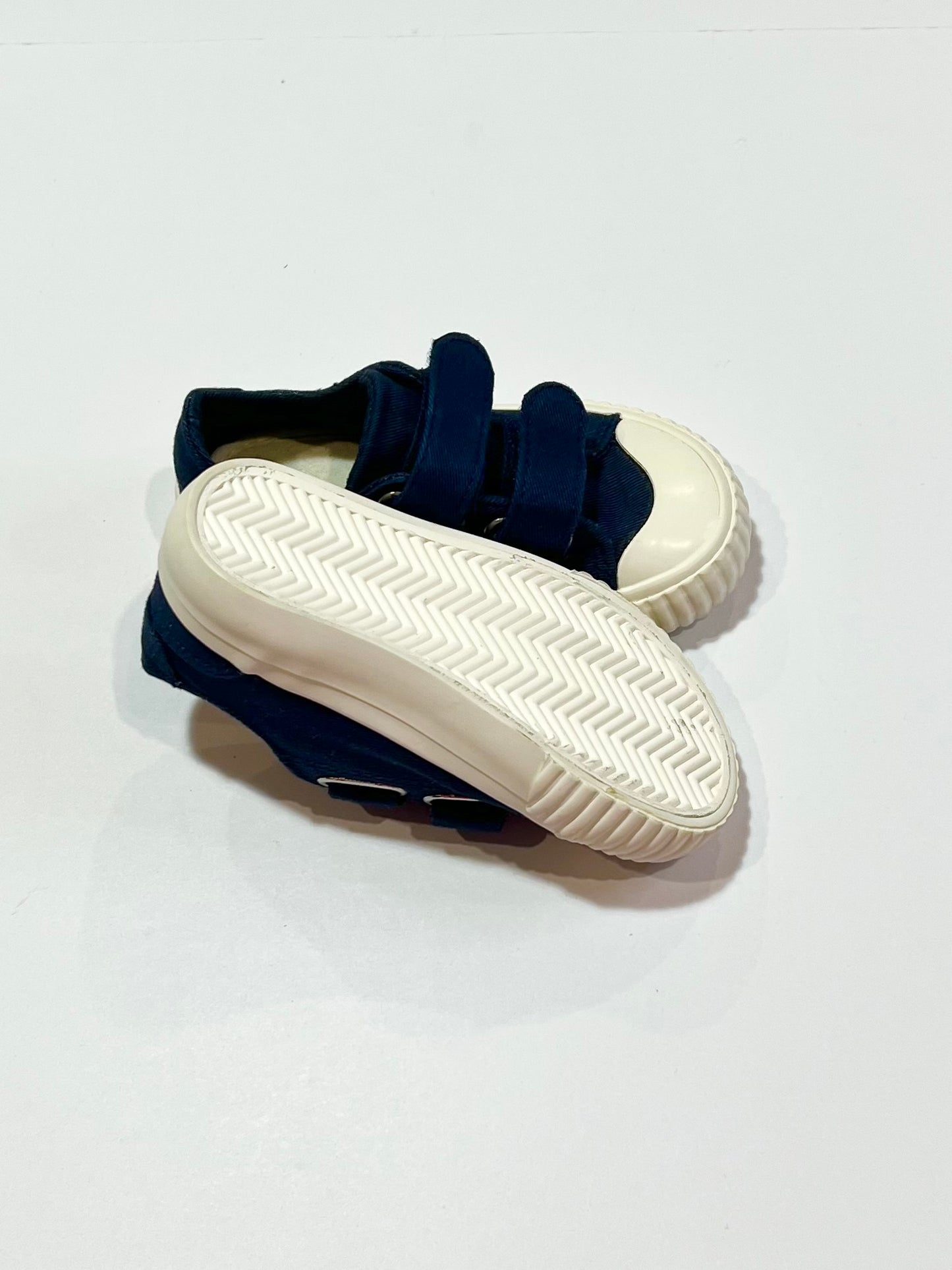 Navy canvas shoes - Size AU6