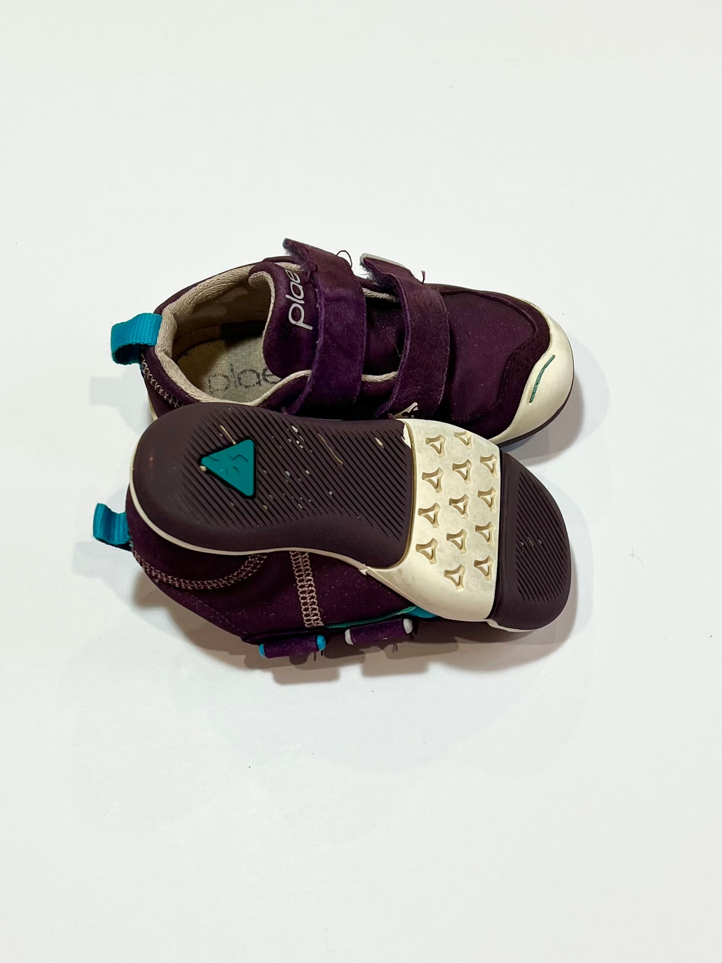 Plum TY runners - Size US8