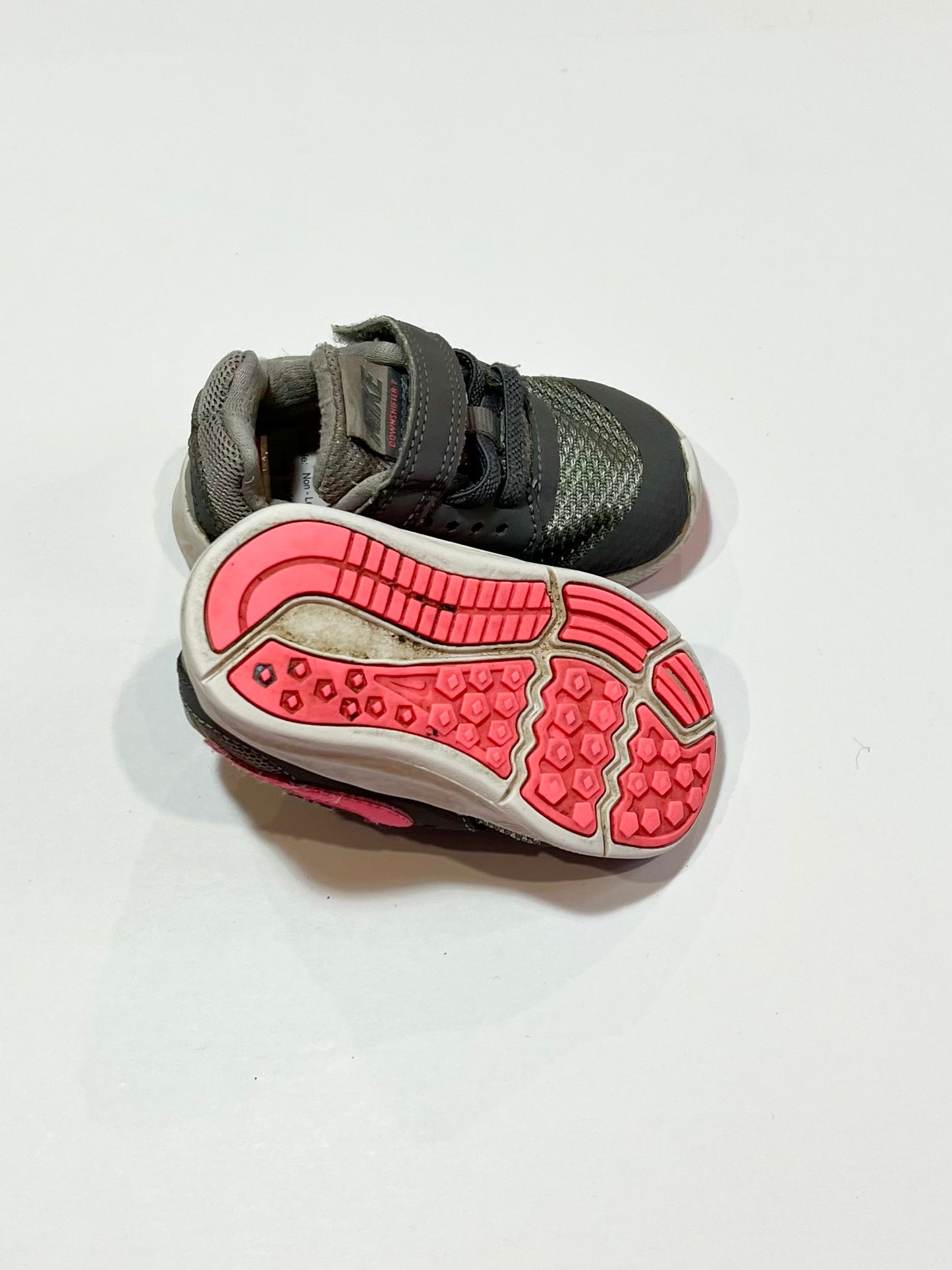 Grey sneakers - Size US5