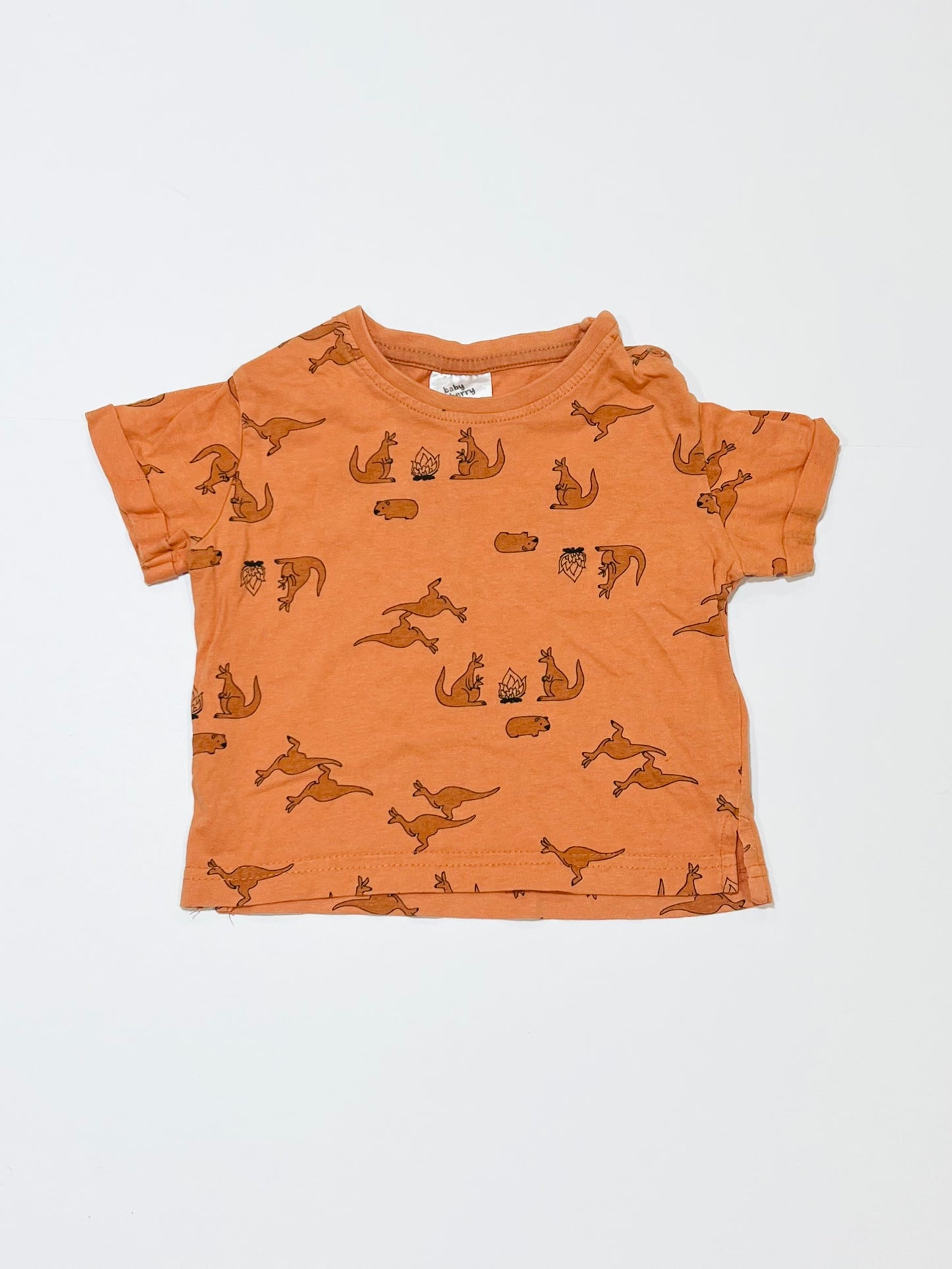 Orange kangaroo tee - Size 0