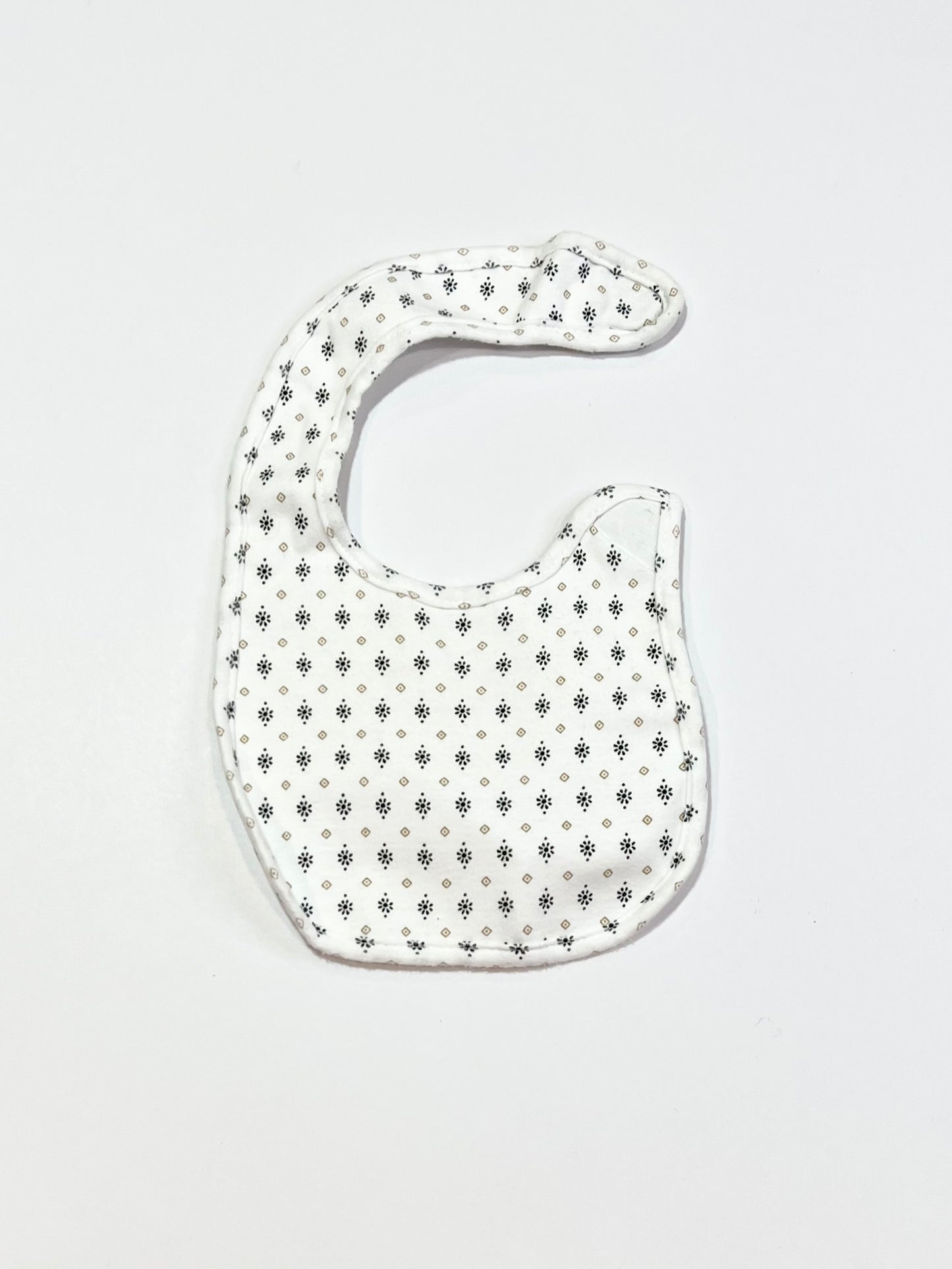 Patterned bib - One size