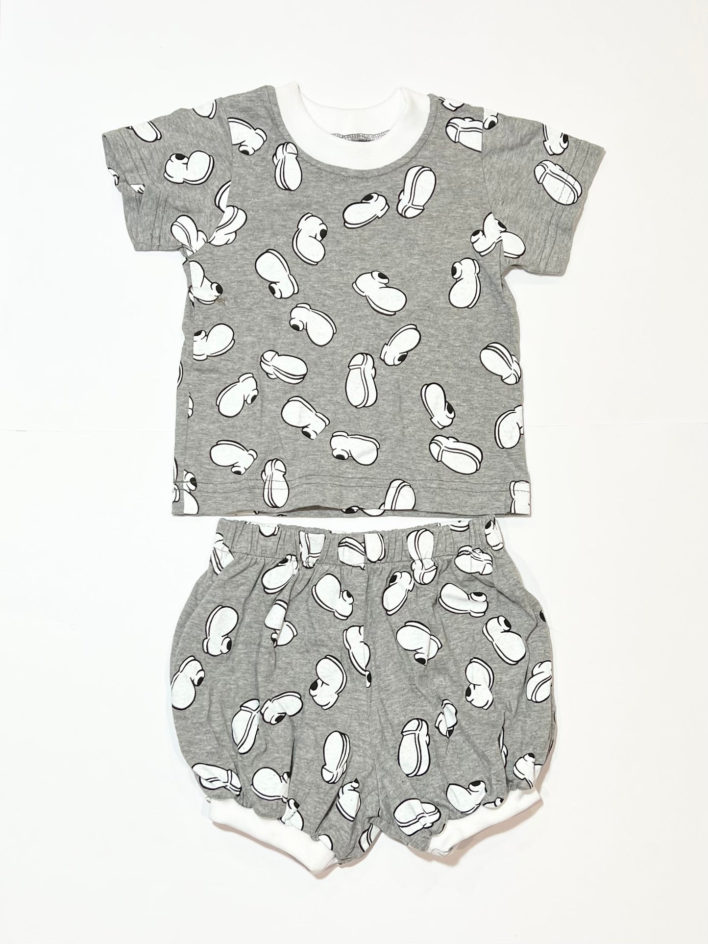 Mickey's shoe pyjamas - Size 1