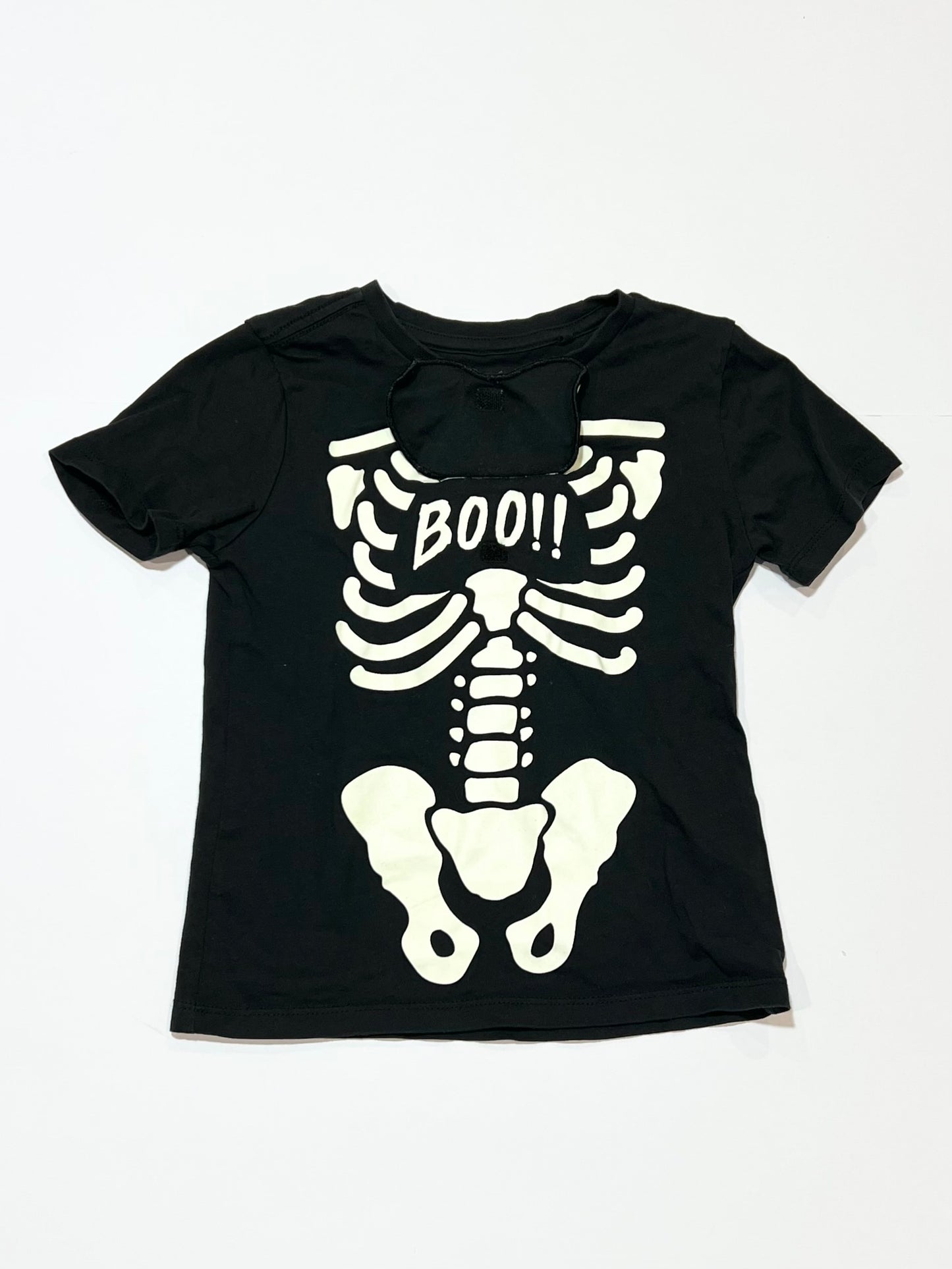 Skeleton Halloween tee - Size 4