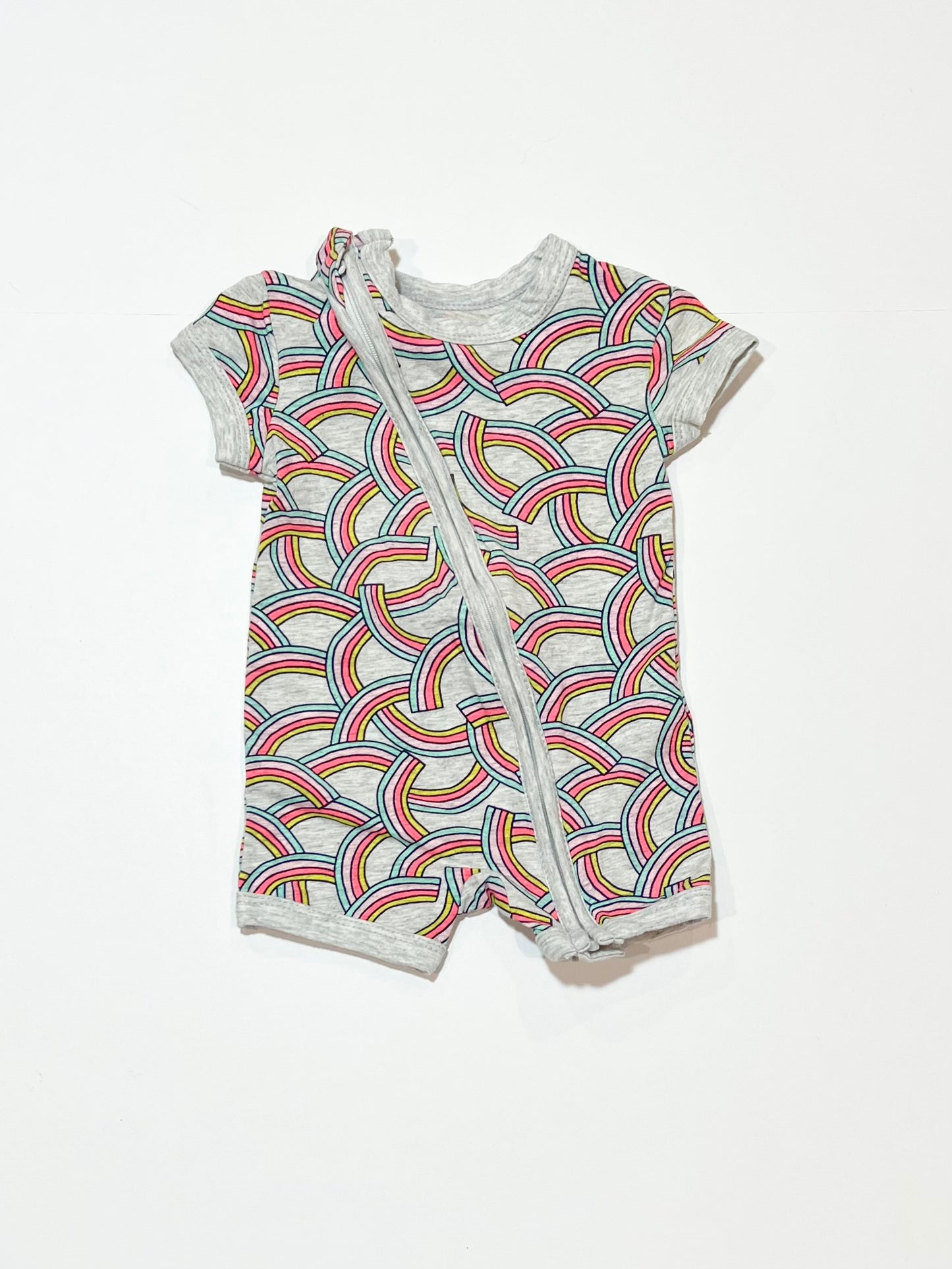 Rainbows zip romper - Size 000