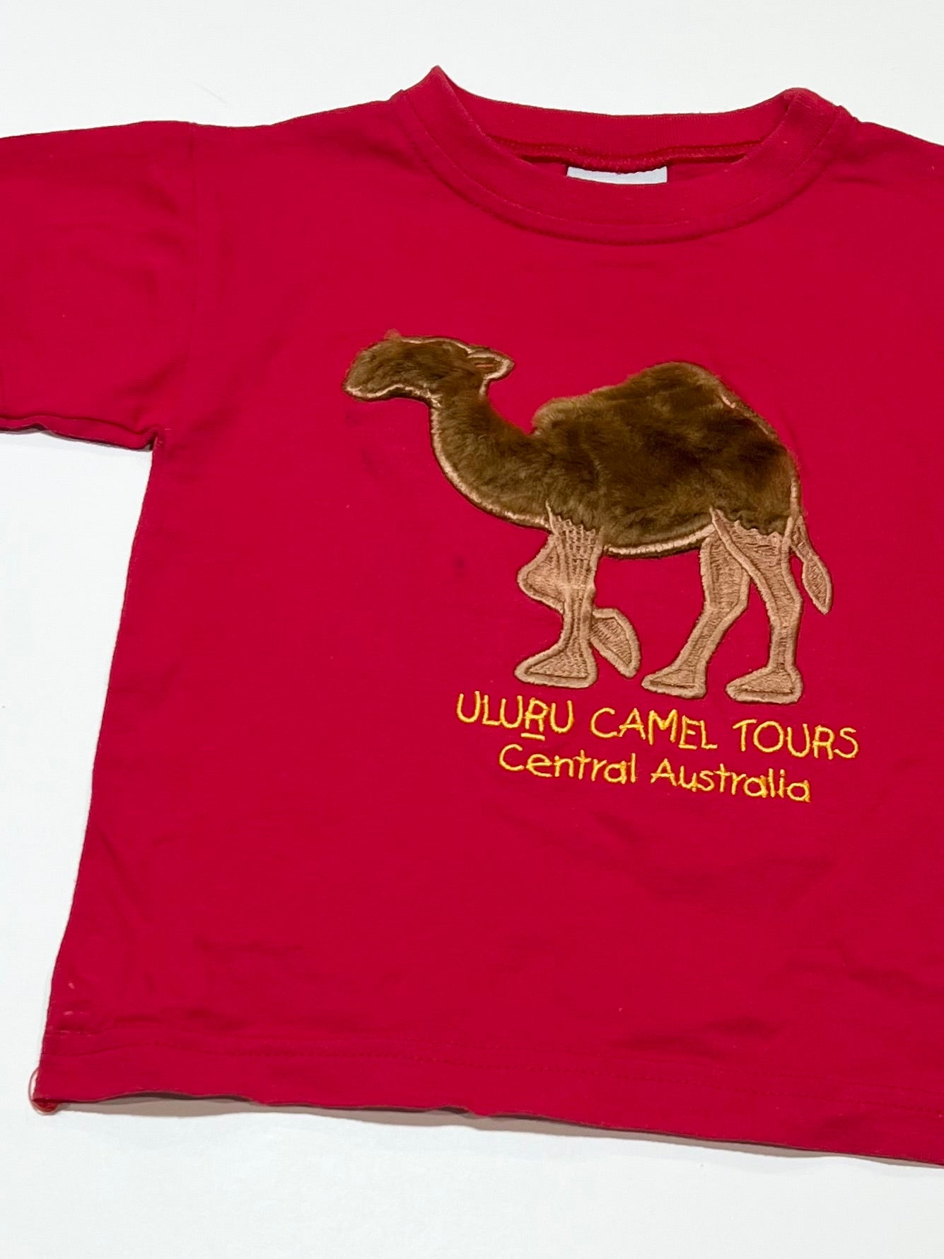 Fluffy camel tee - Size 2