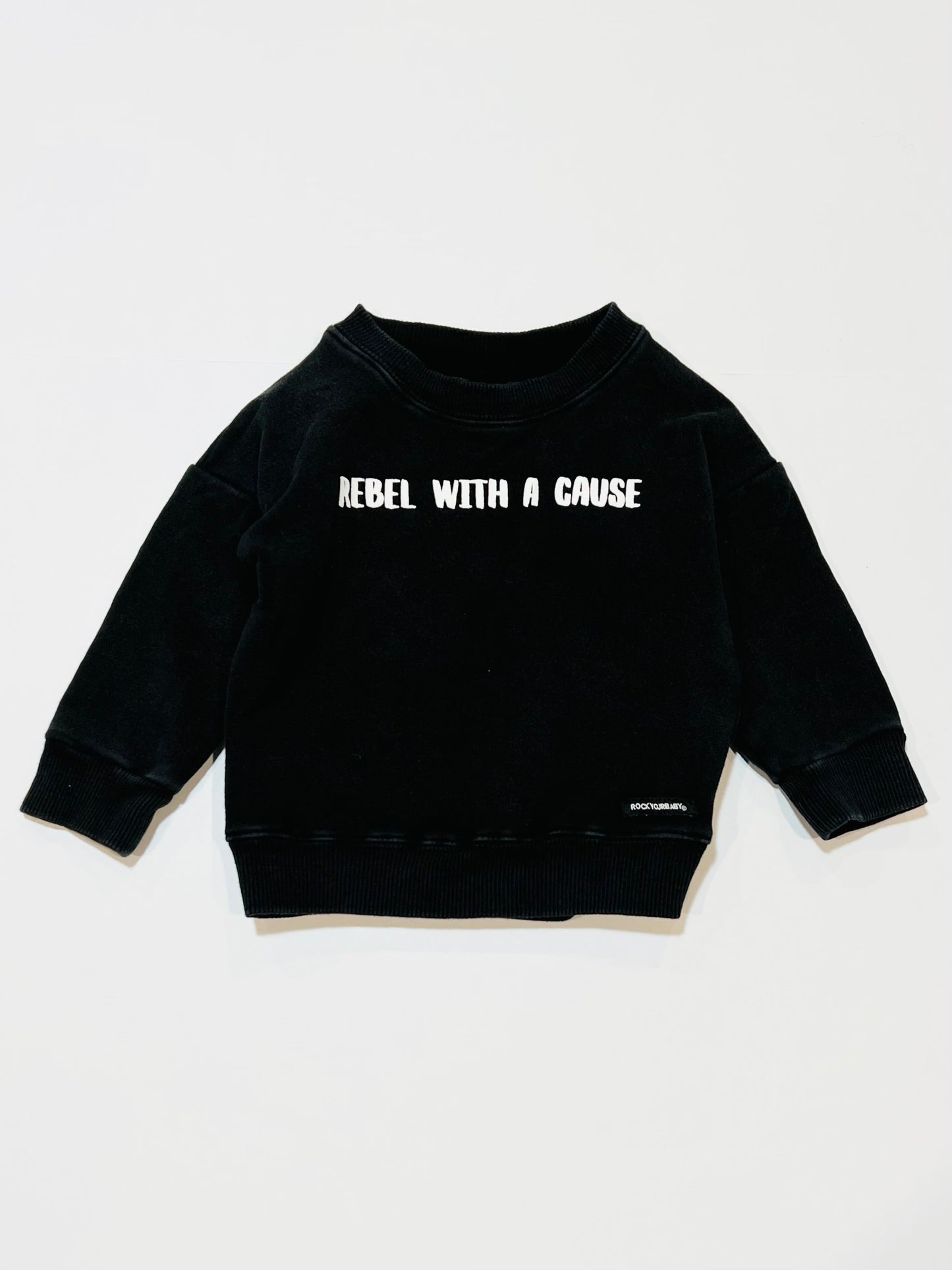 Black sweater - Size 00