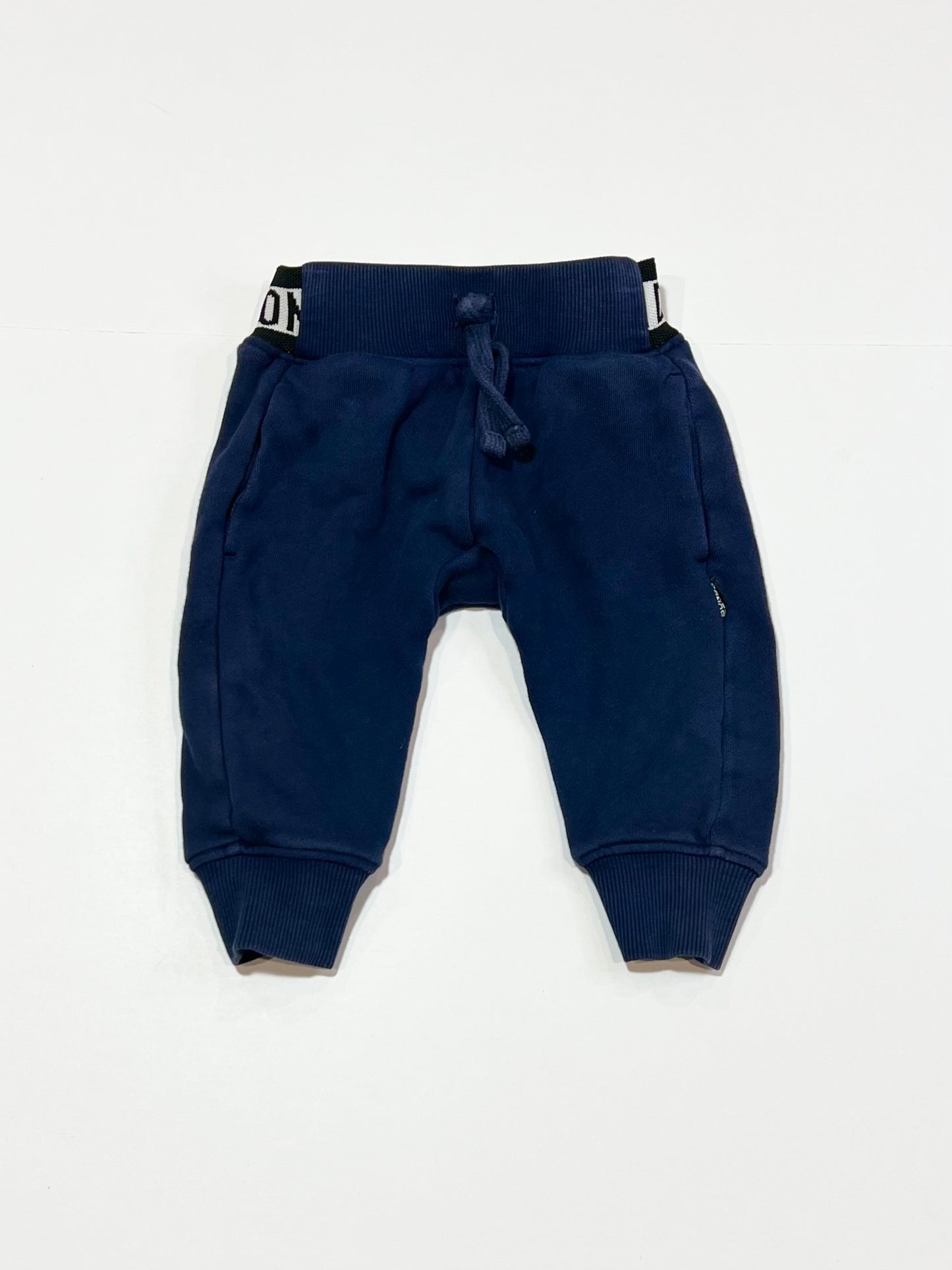 Navy trackies - Size 00