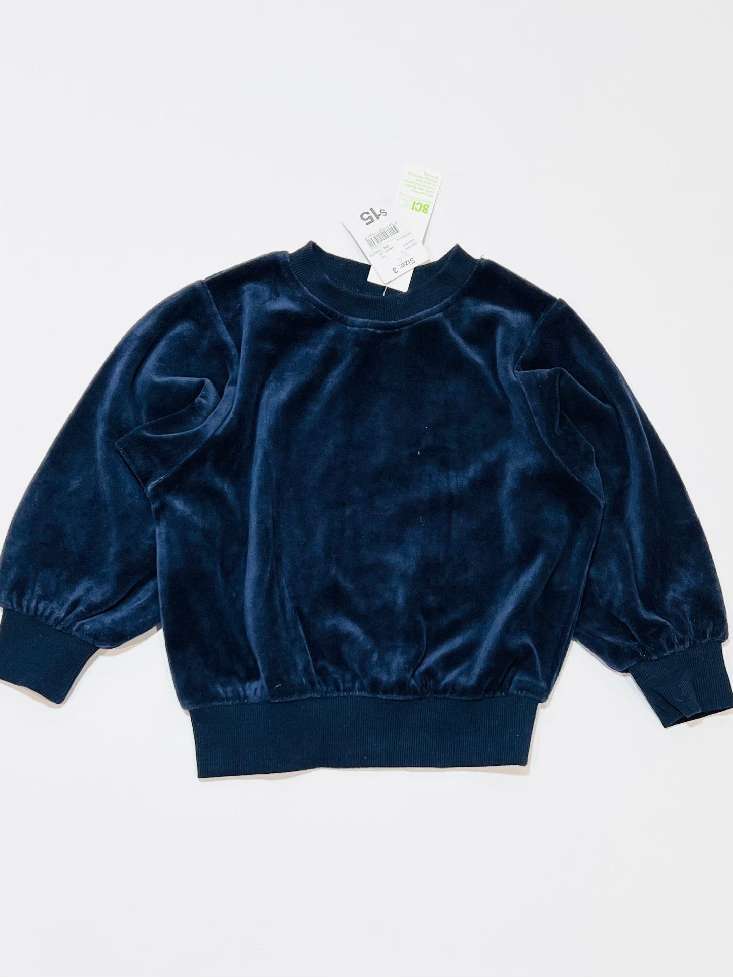 Velour sweater brand new - Size 3