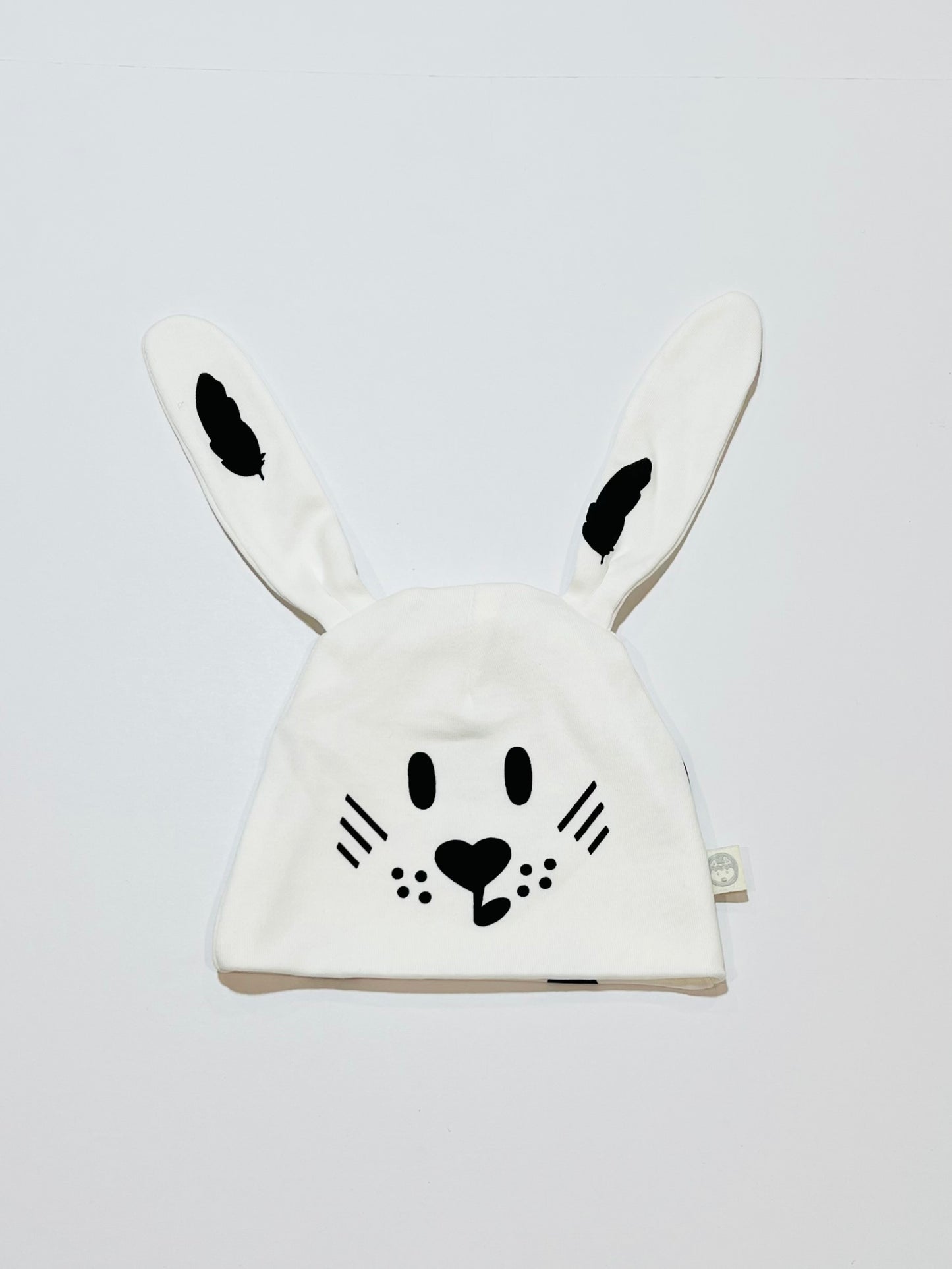 White bunny beanie - Size 0-3 months