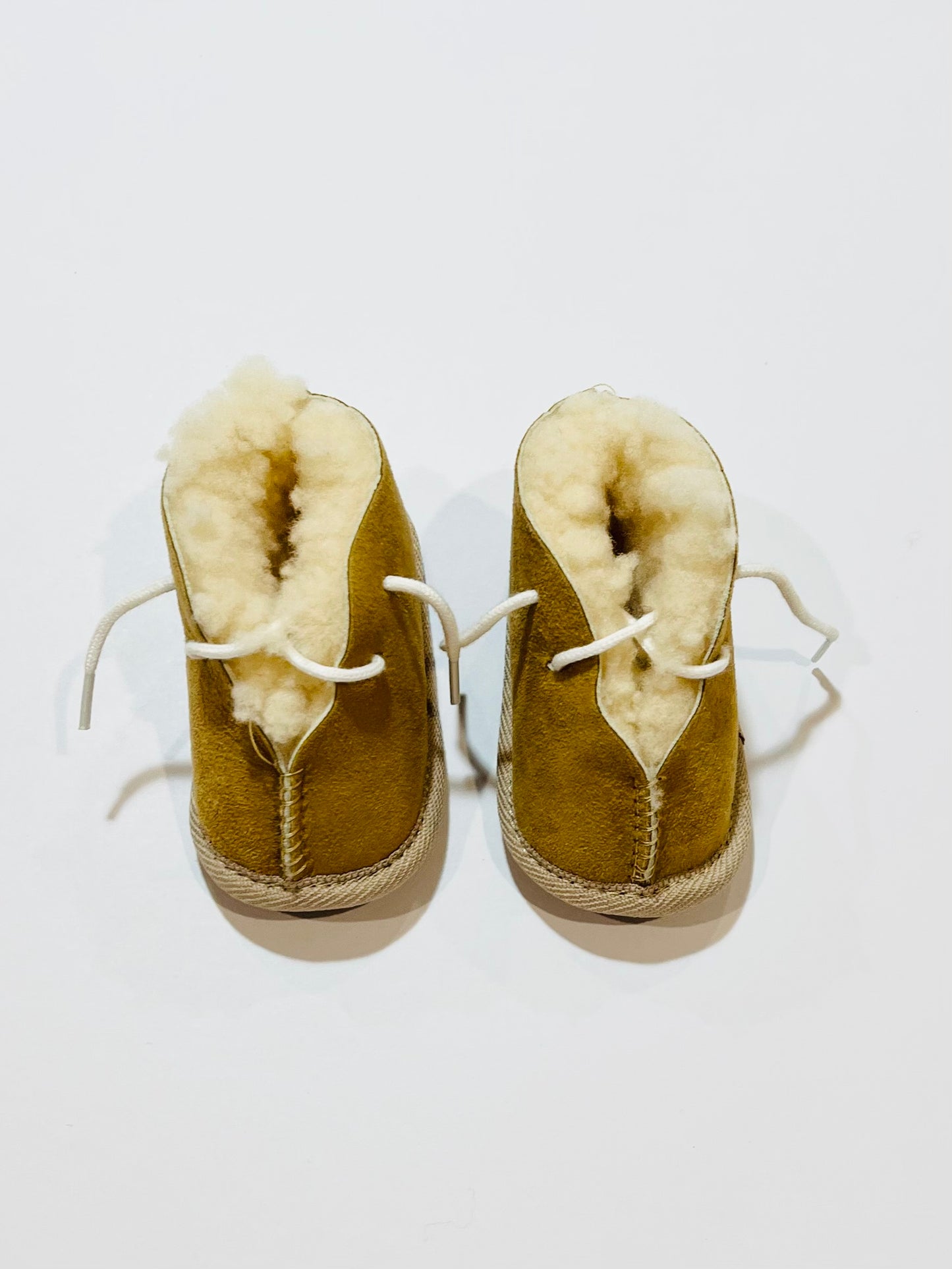 Woollen booties - Size 0-3 months
