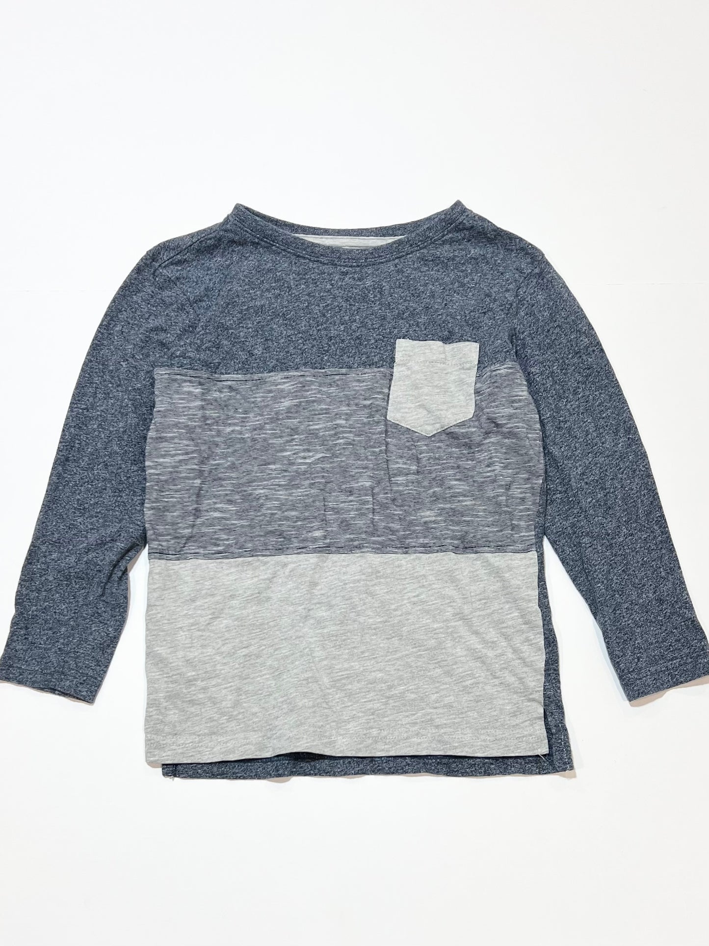 Grey top - Size 4