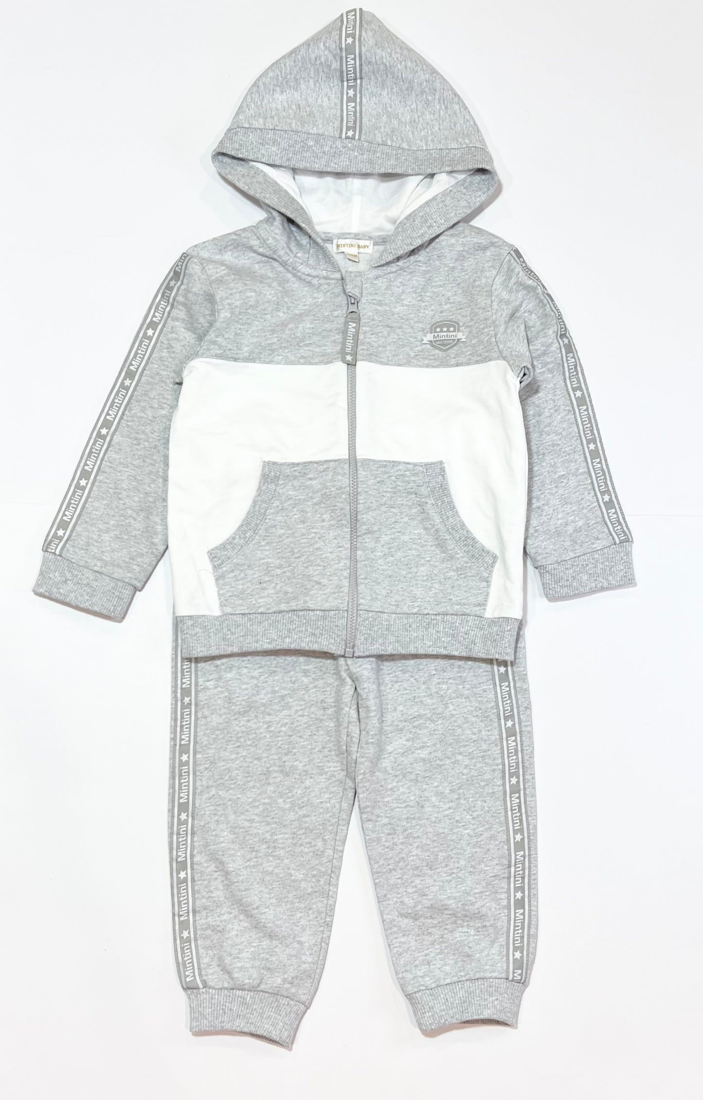 Grey tracksuit - Size 2