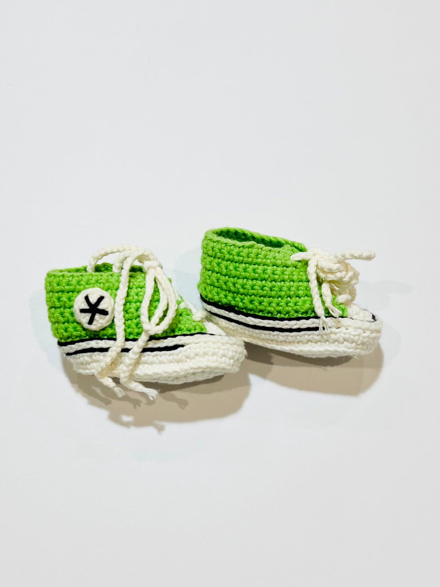 Chuck Taylor knitted booties - Size 3-6 months