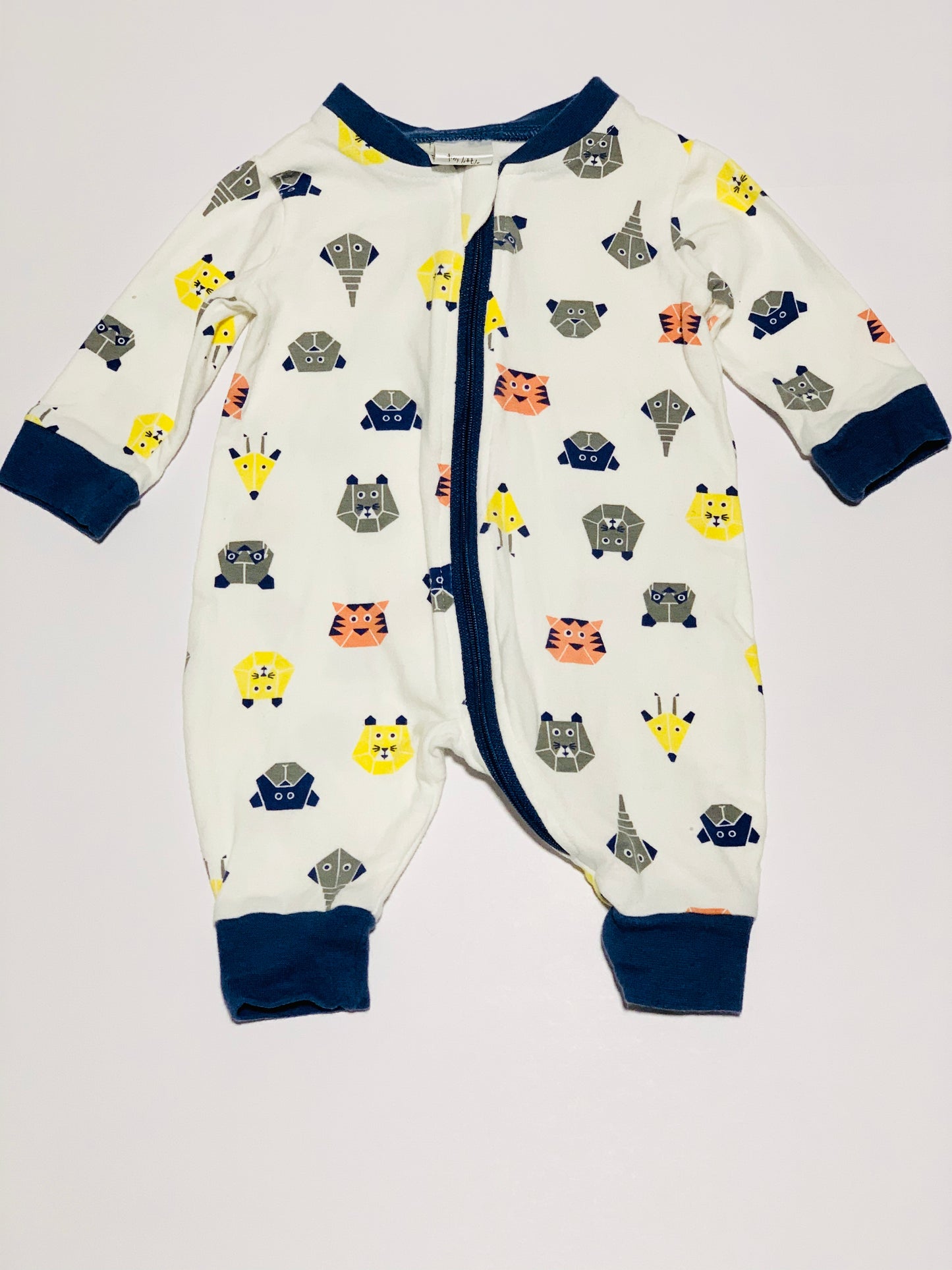 Animal zip onesie - Size 0000