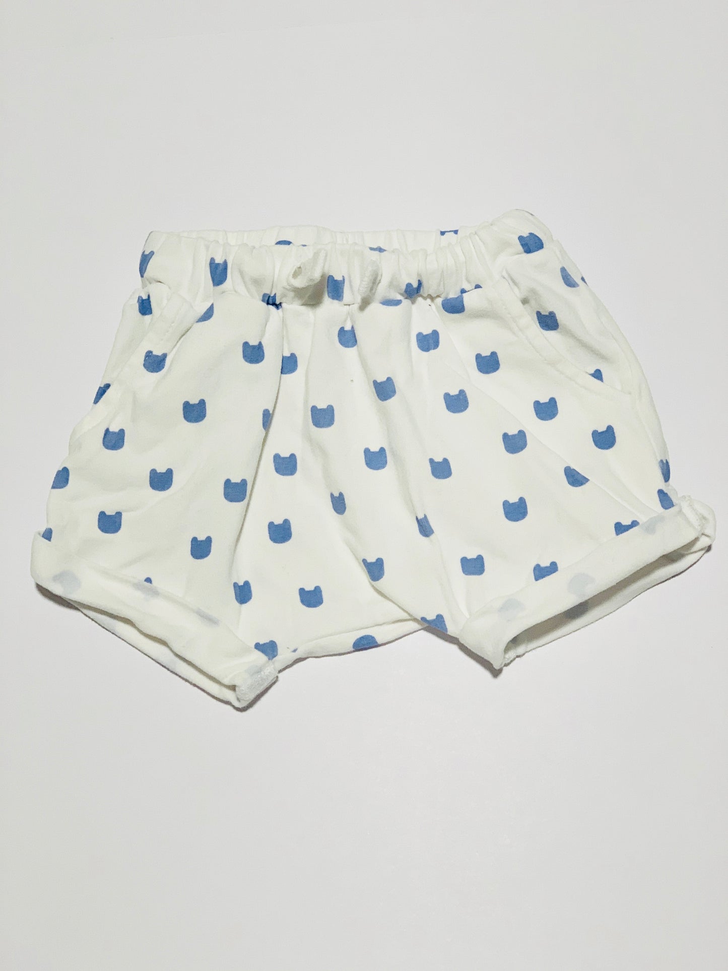 Bear shorts - Size 000