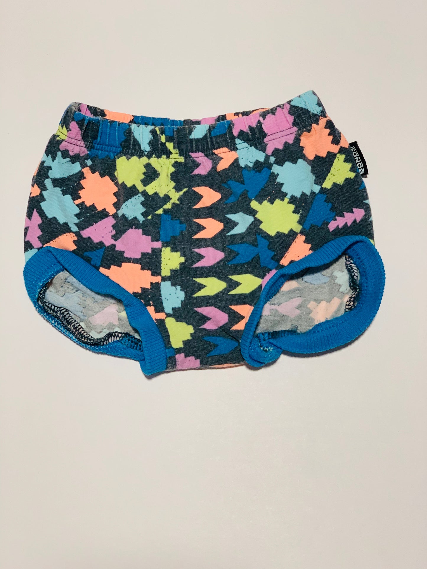 Aztec print nappy cover - Size 000