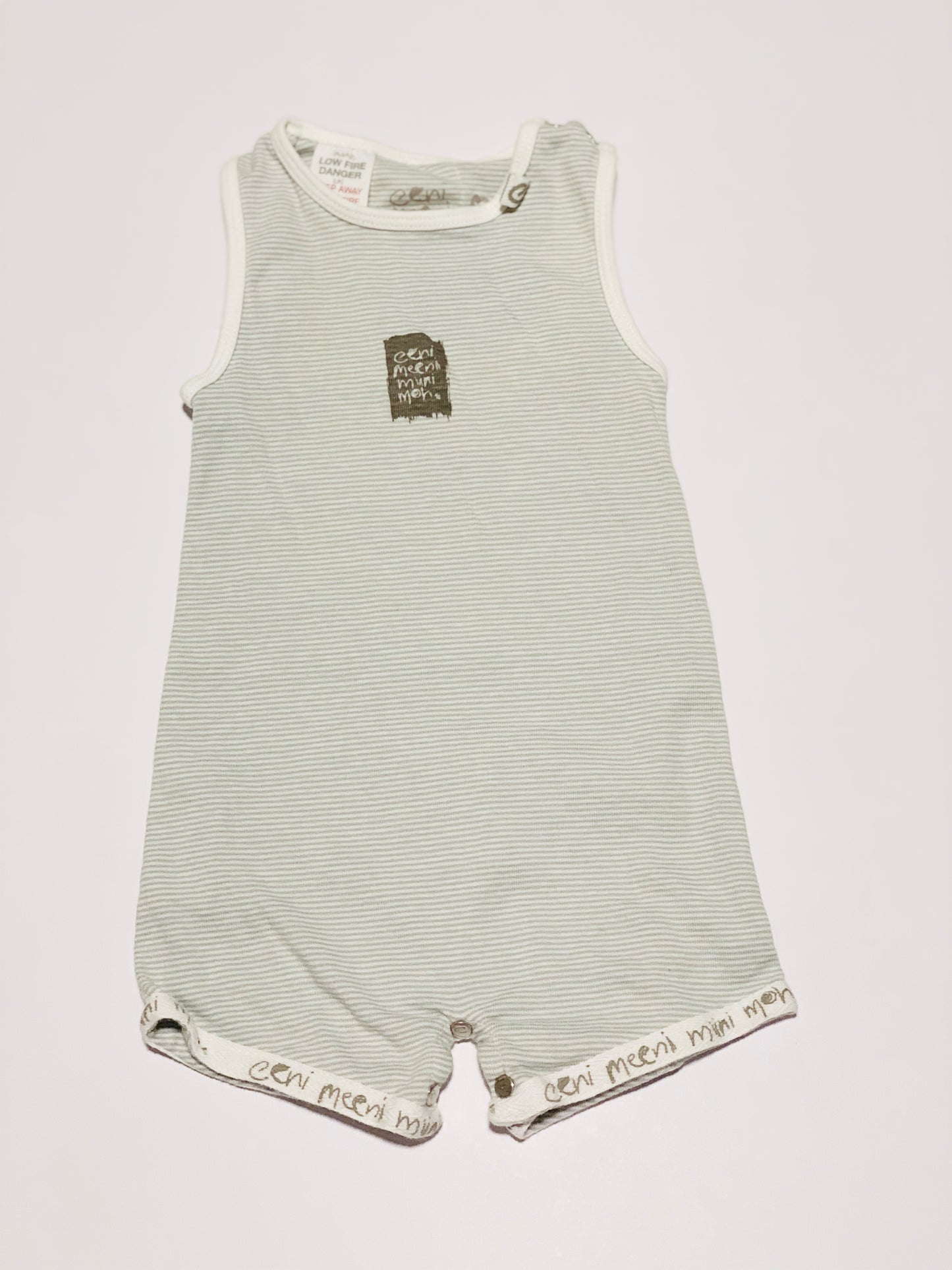 Grey striped romper - Size 000