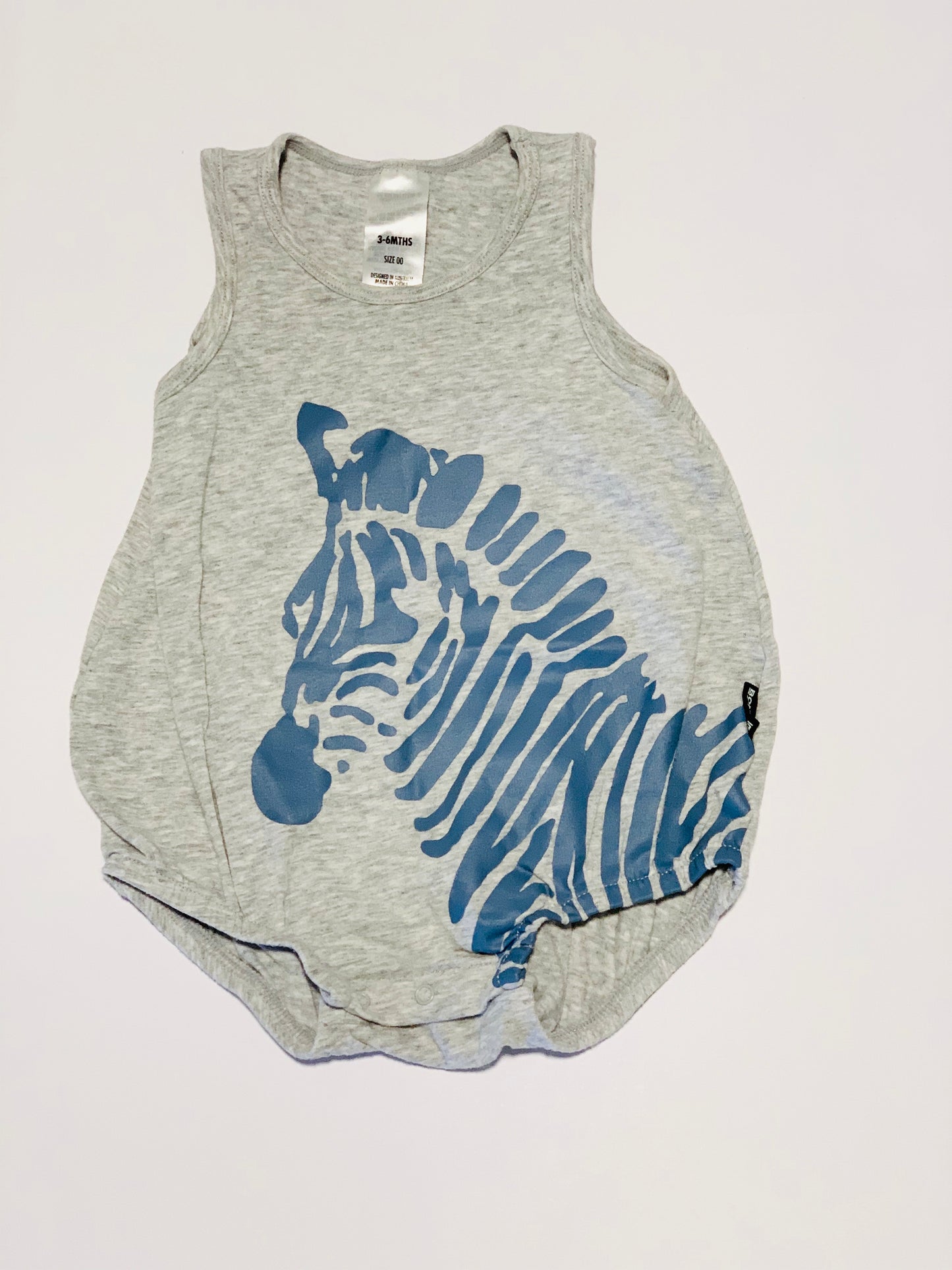 Grey zebra romper - Size 00