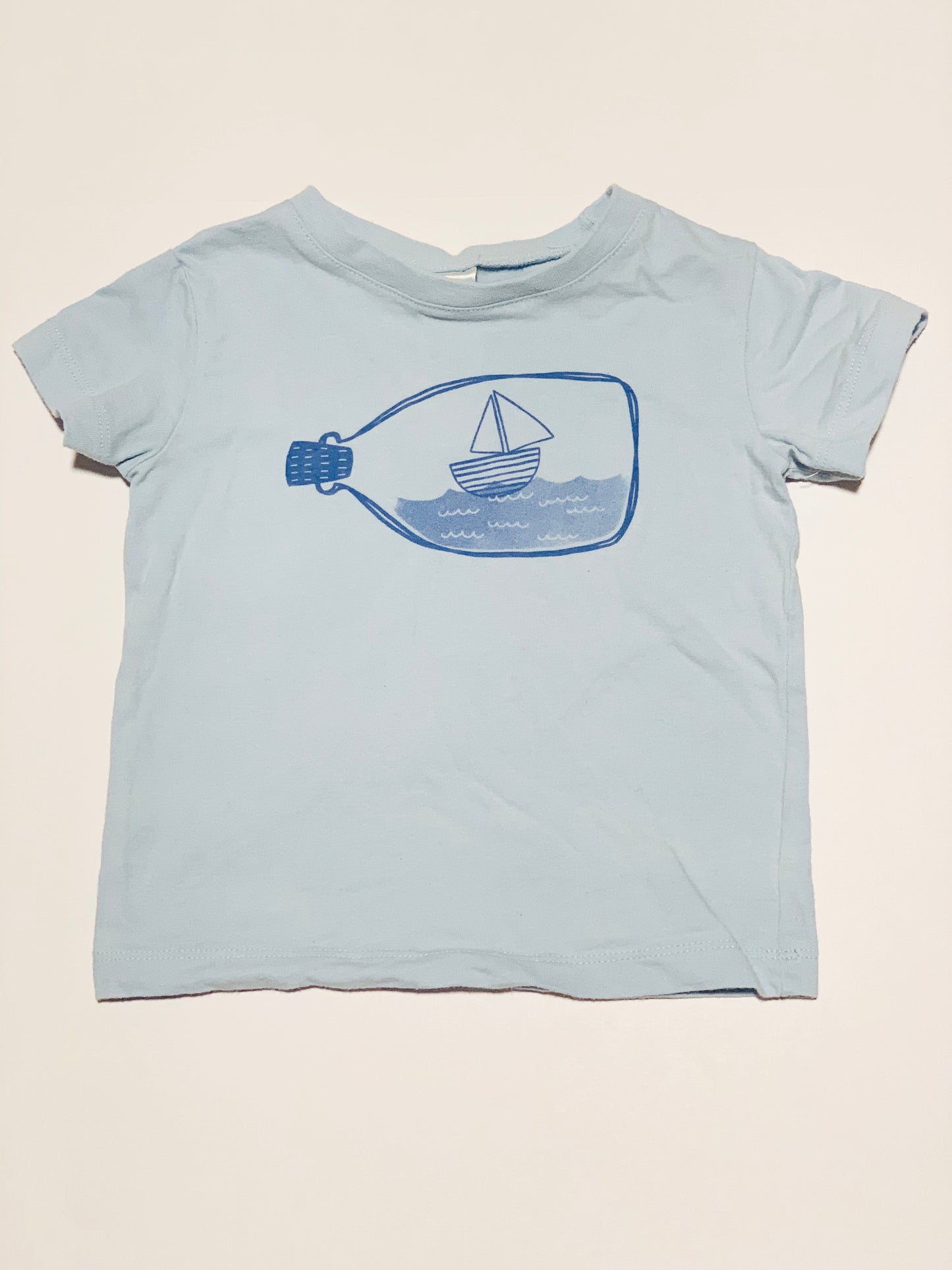 Sailboat bottle tee - Size 0