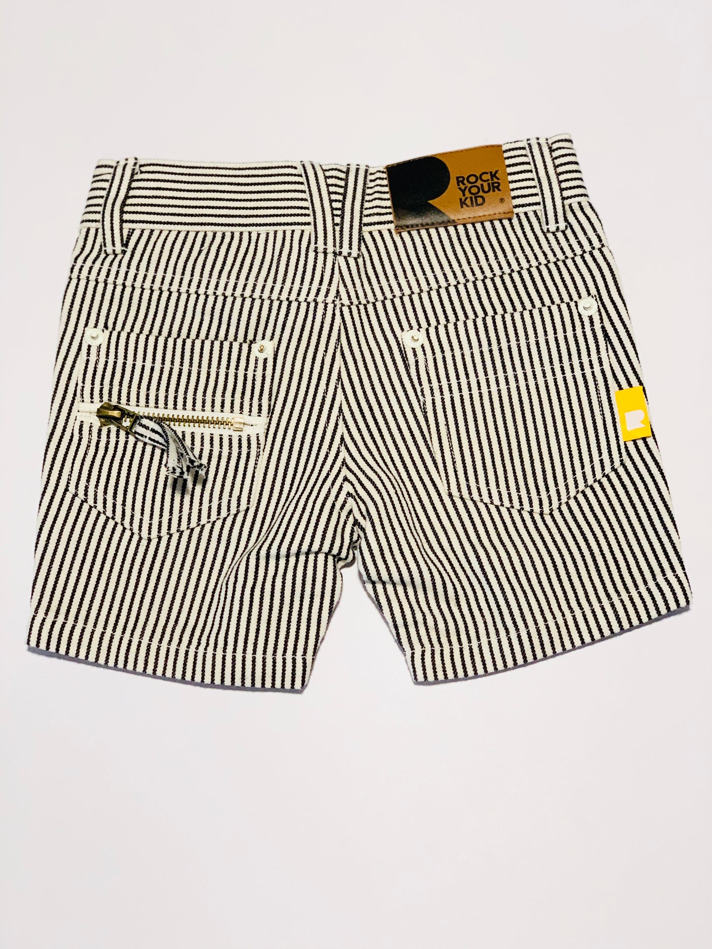 Striped shorts - Size 1