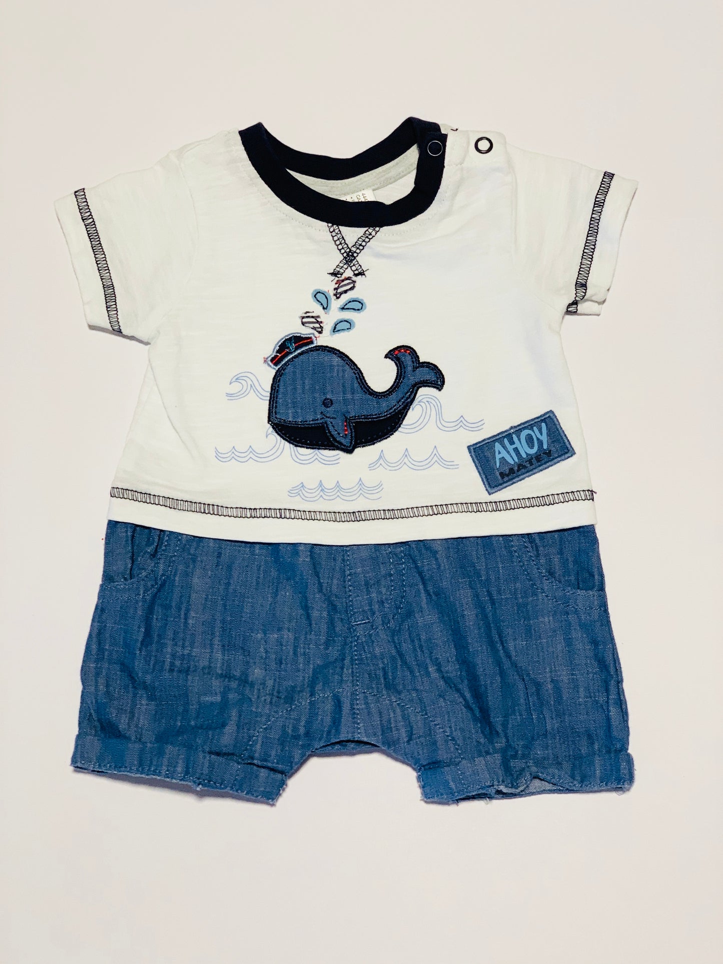 Whale romper - Size 0000