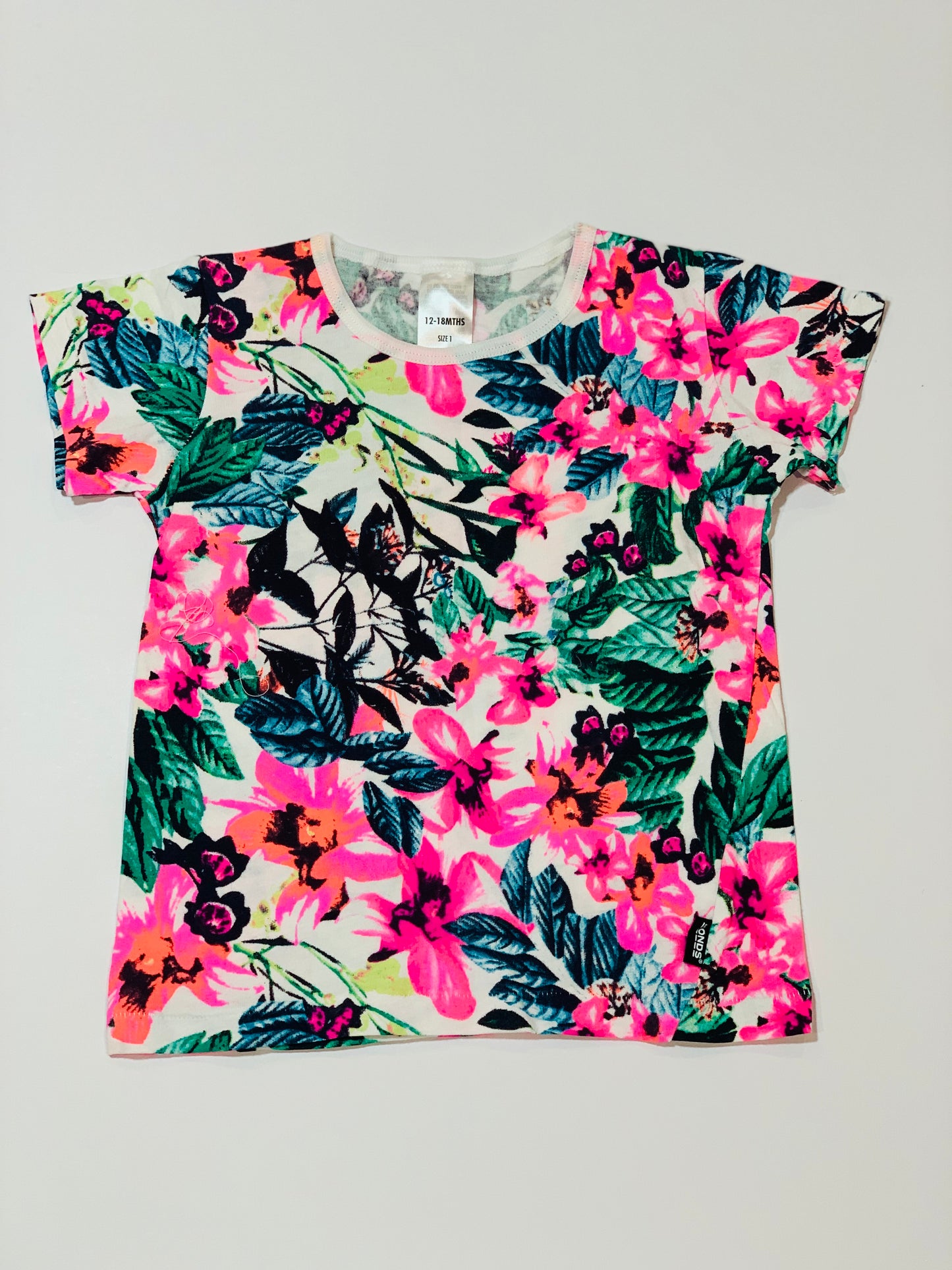 Floral tee - Size 1