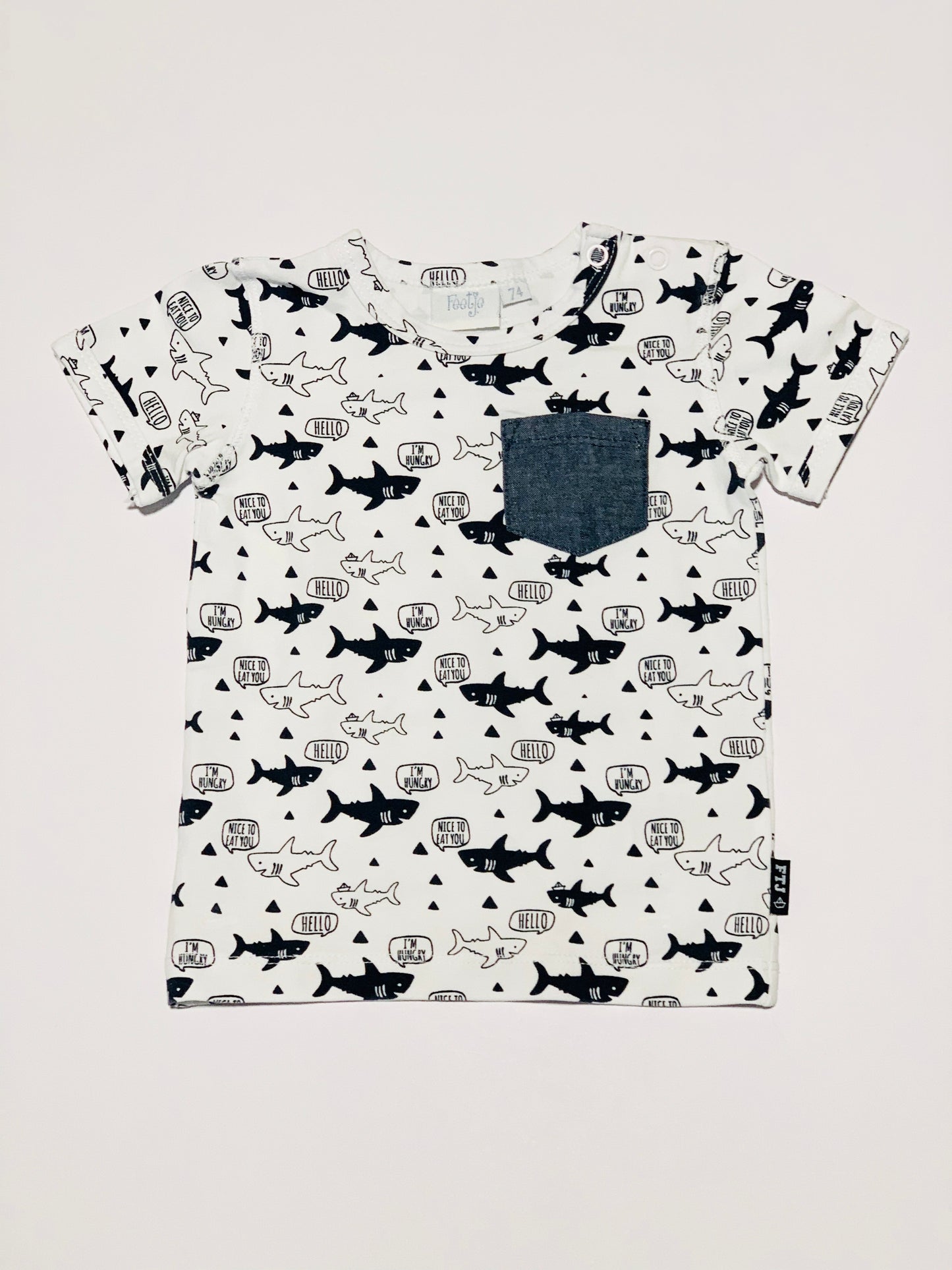 Sharks tee - Size 6 months