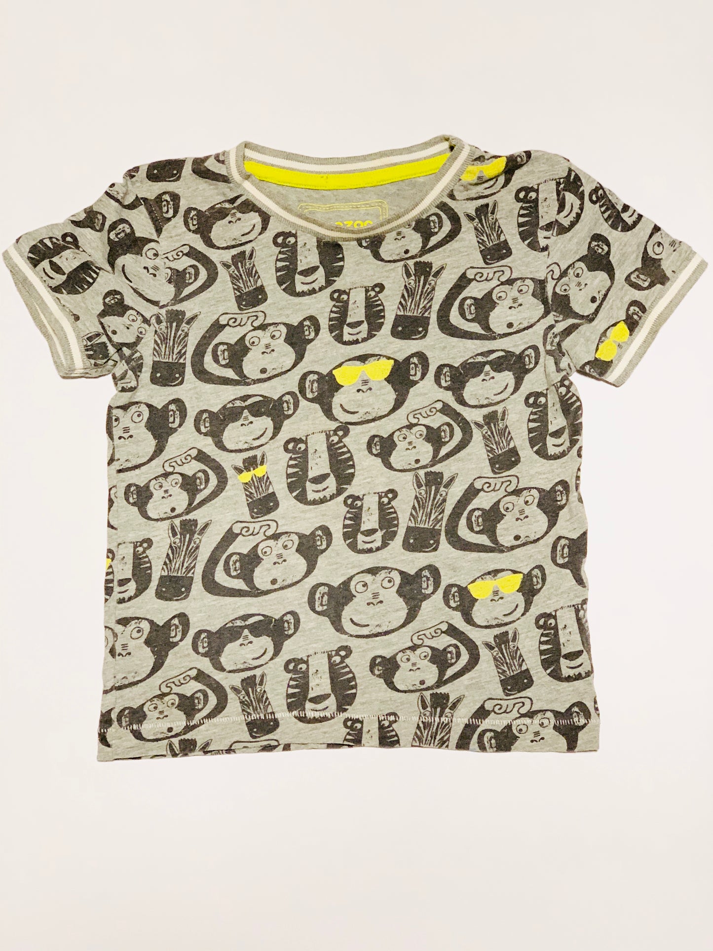 Monkeys tee - Size 2-3