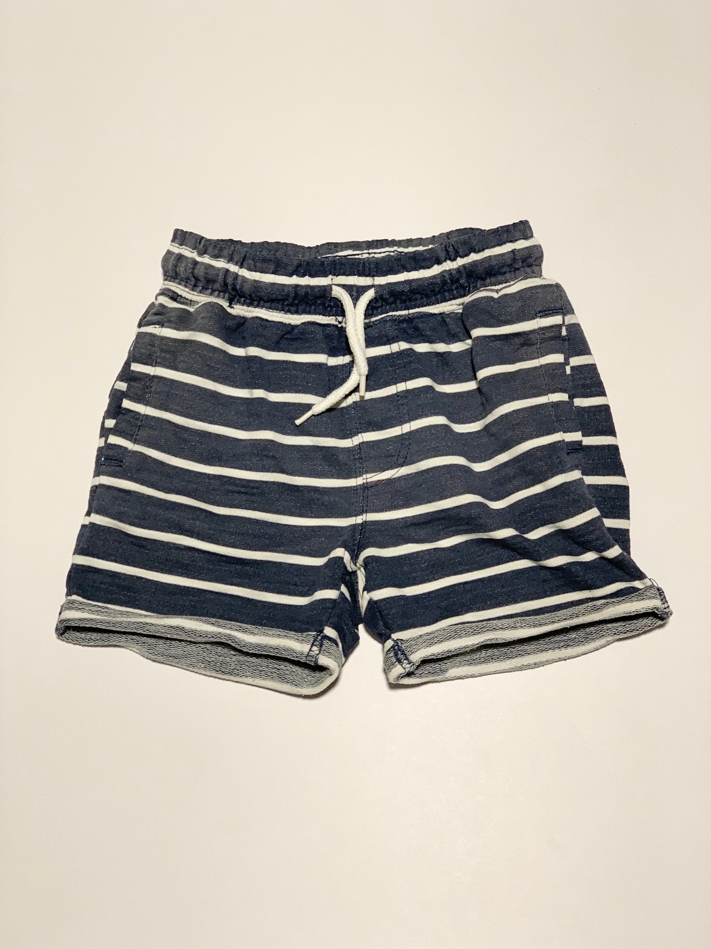Striped shorts - Size 2