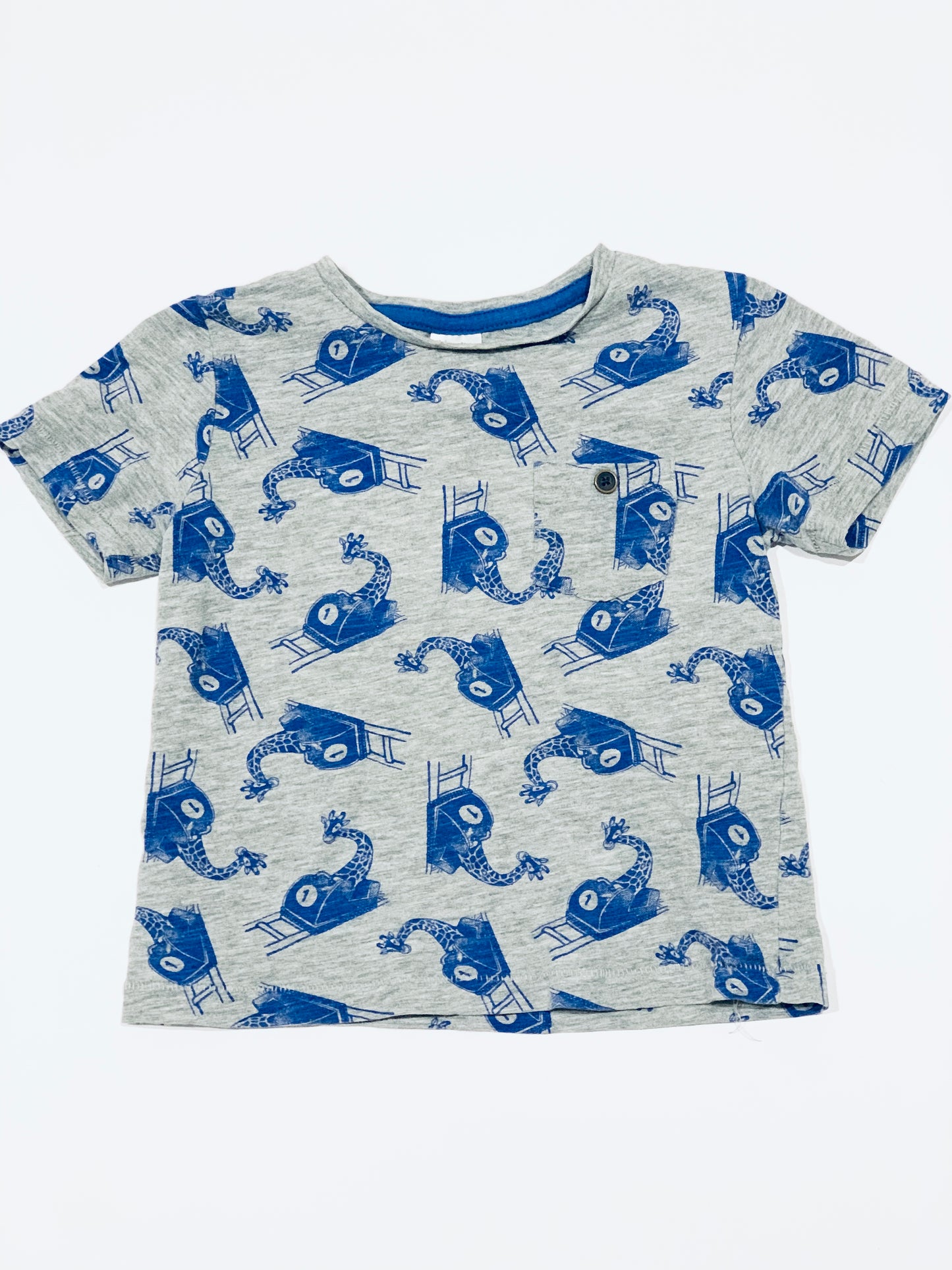 Giraffes on rollercoasters tee - Size 3