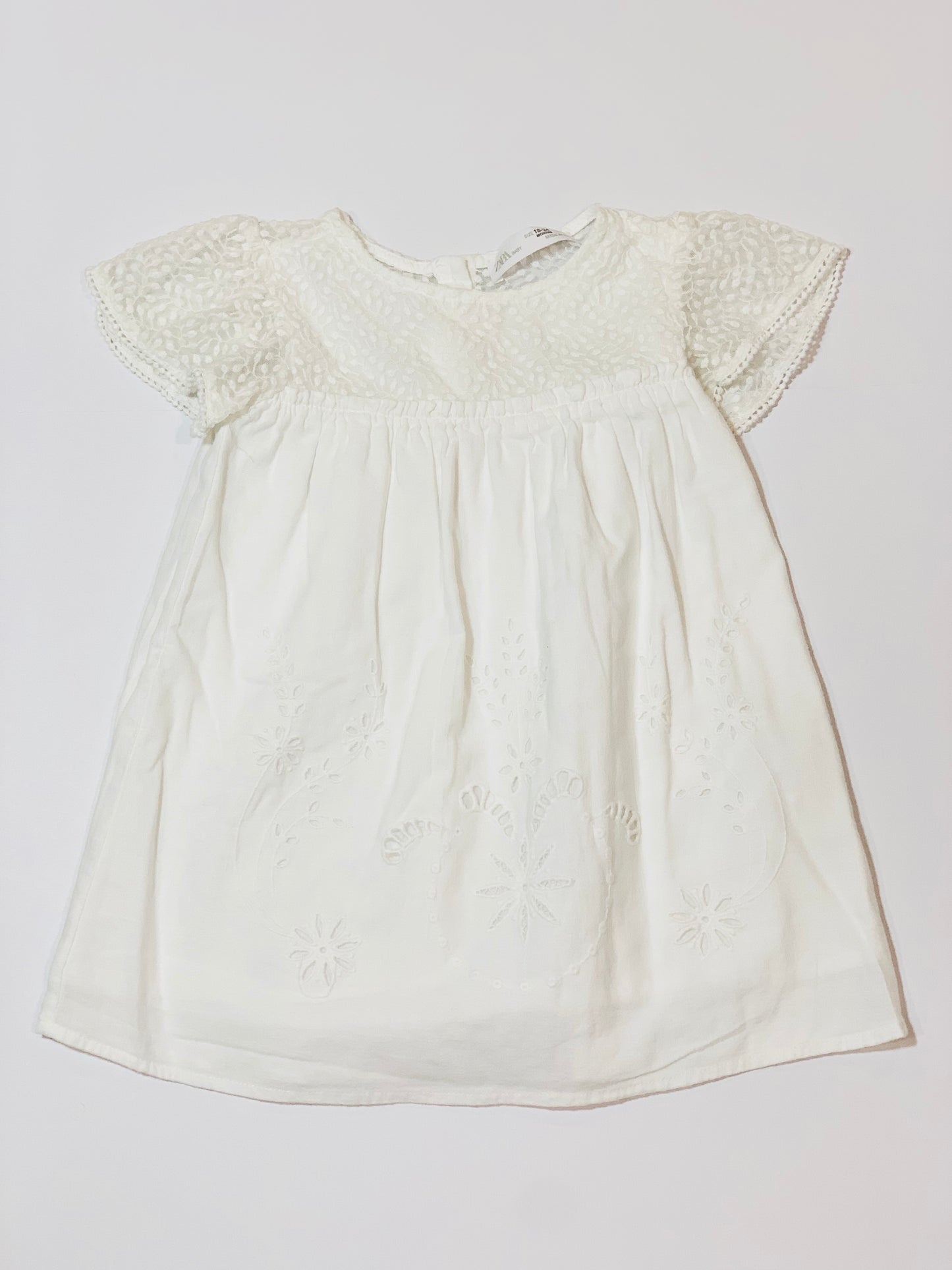 White embroidered dress - Size 2