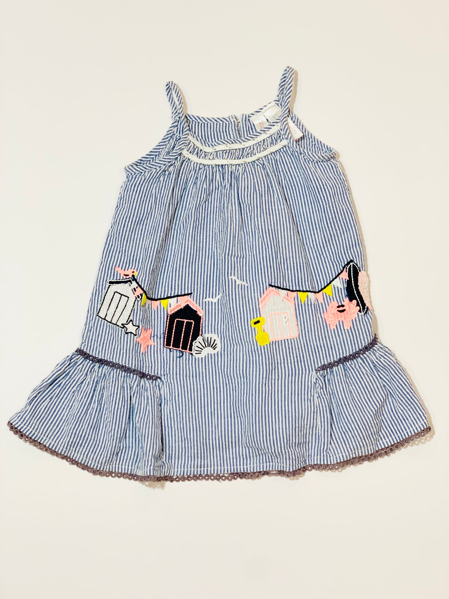 Seersucker embroidered dress - Size 2