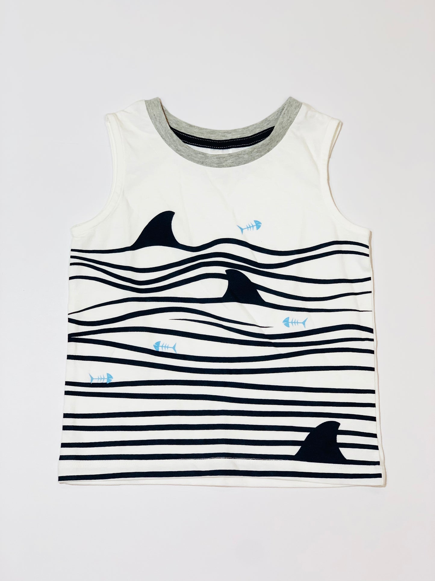 White shark tank - Size 3