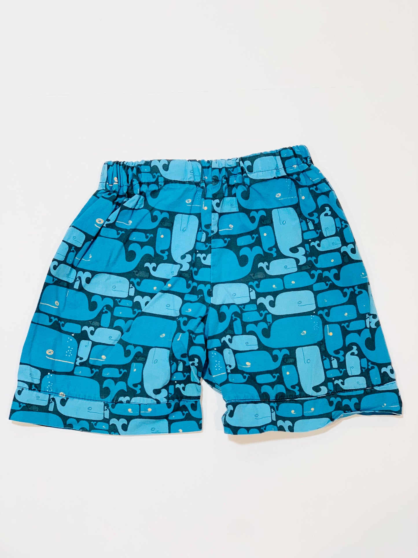 Whale shorts - Size 2