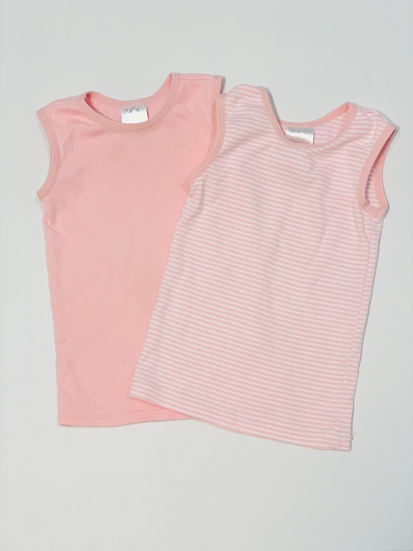Pink singlets - Size 00